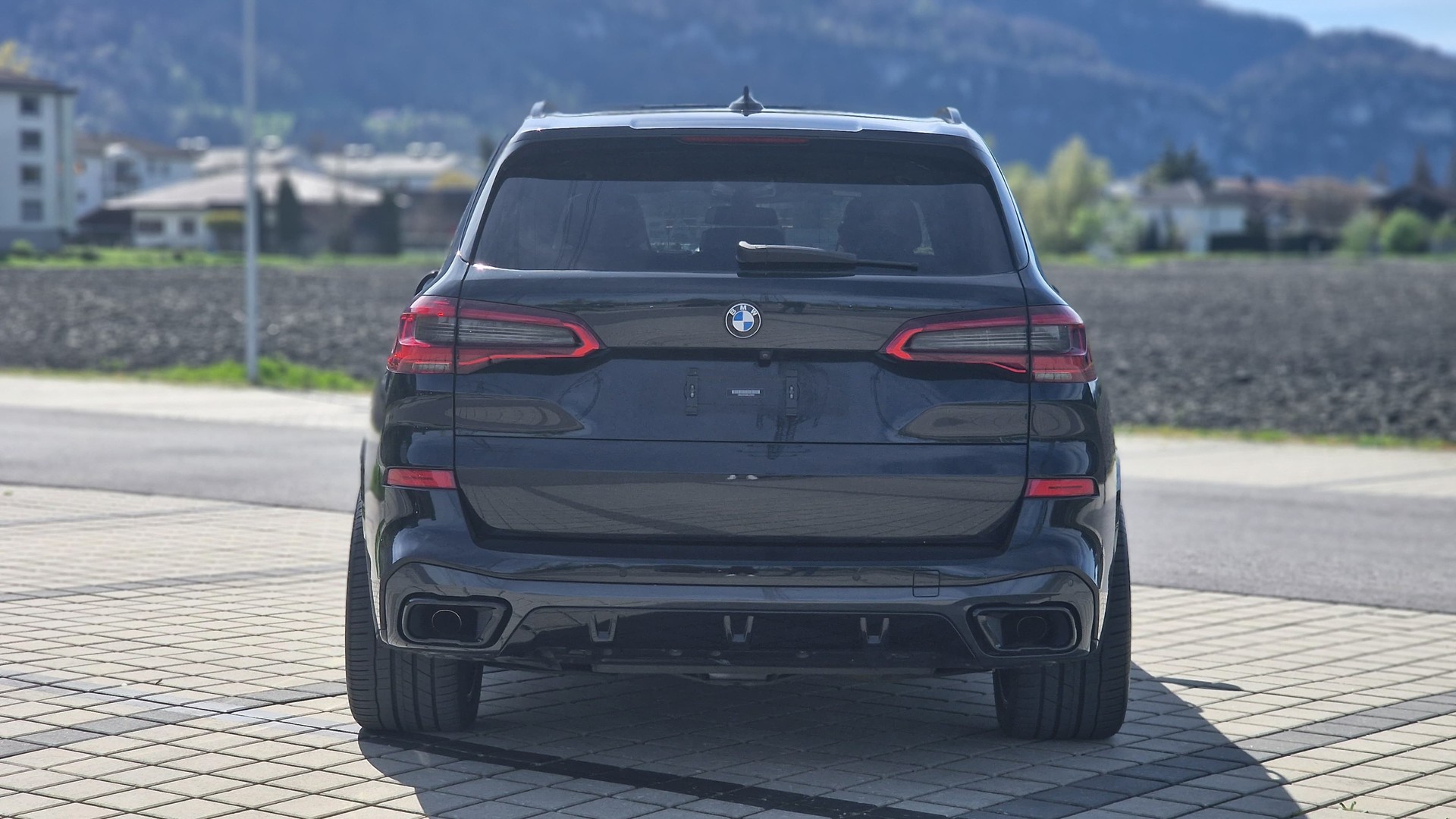 BMW X5 xDrive 30d M-Sportpaket-image-14