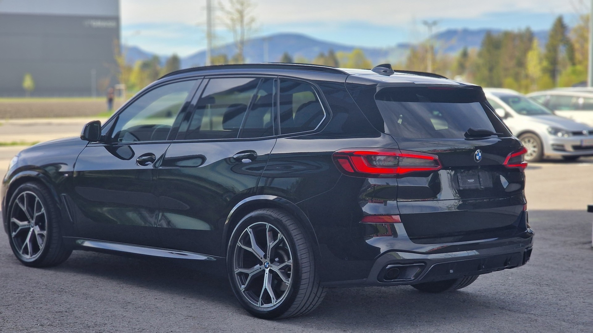 BMW X5 xDrive 30d M-Sportpaket-image-2