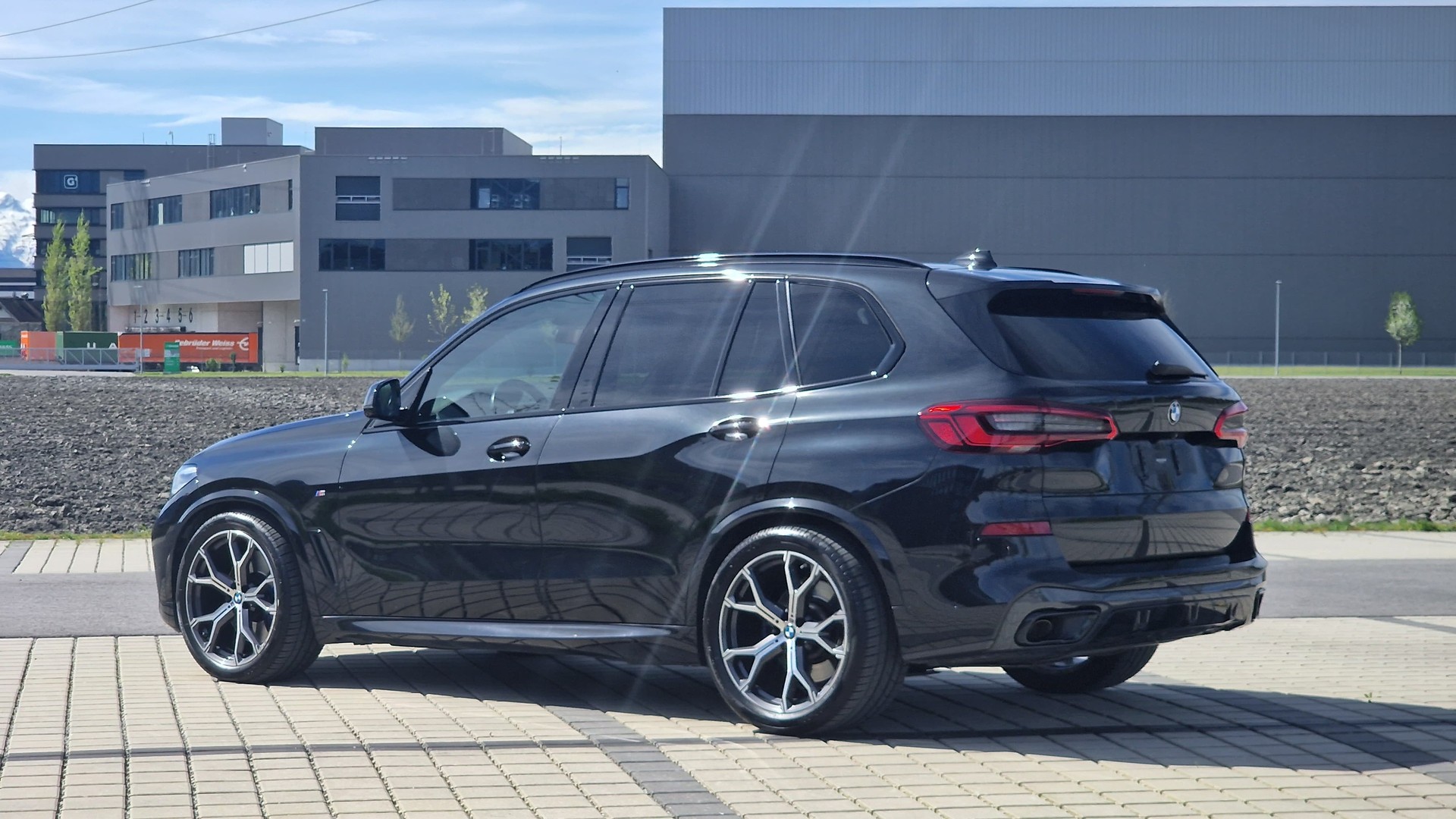 BMW X5 xDrive 30d M-Sportpaket-image-13