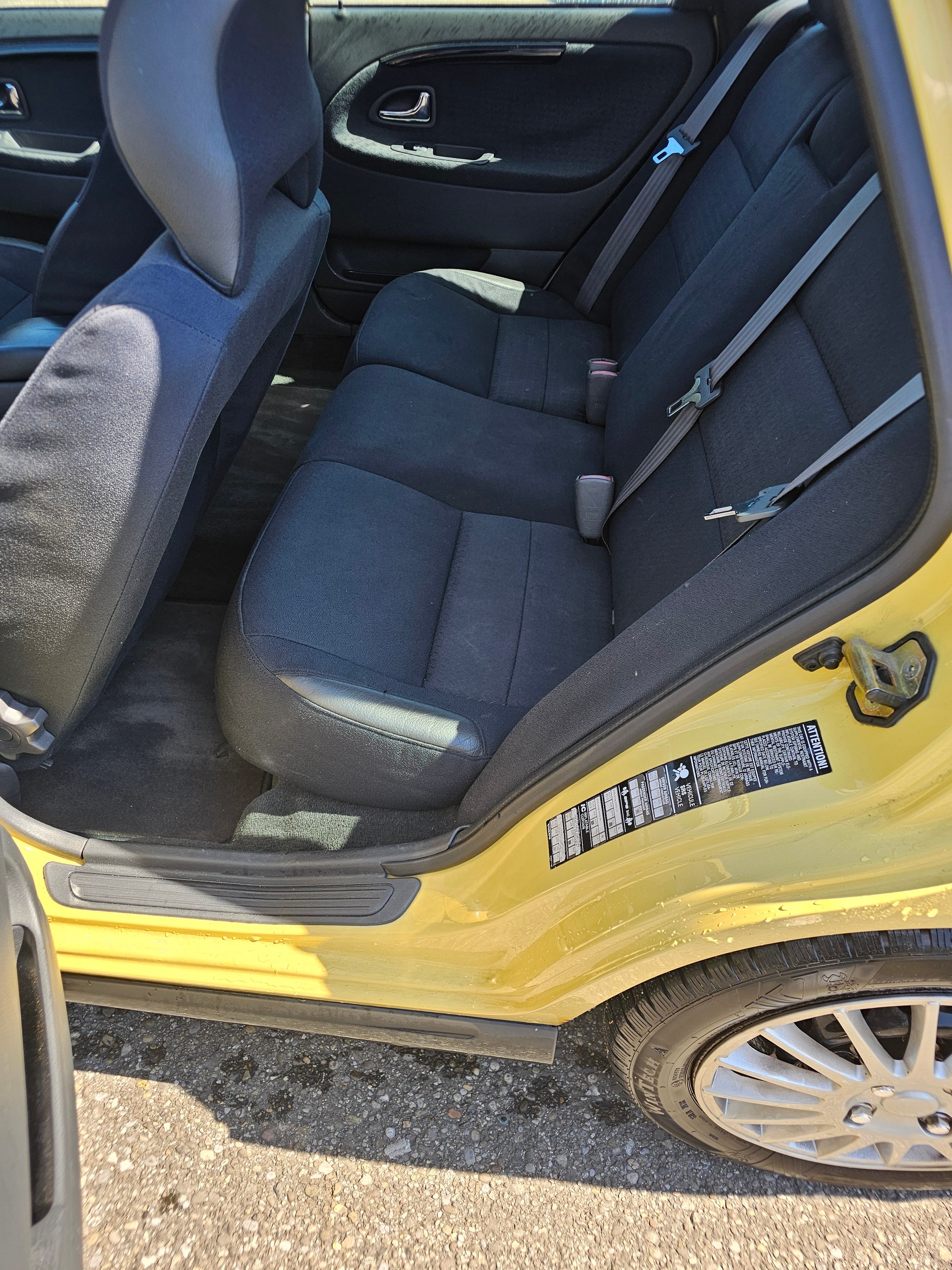 VOLVO V40 2.0T-image-9