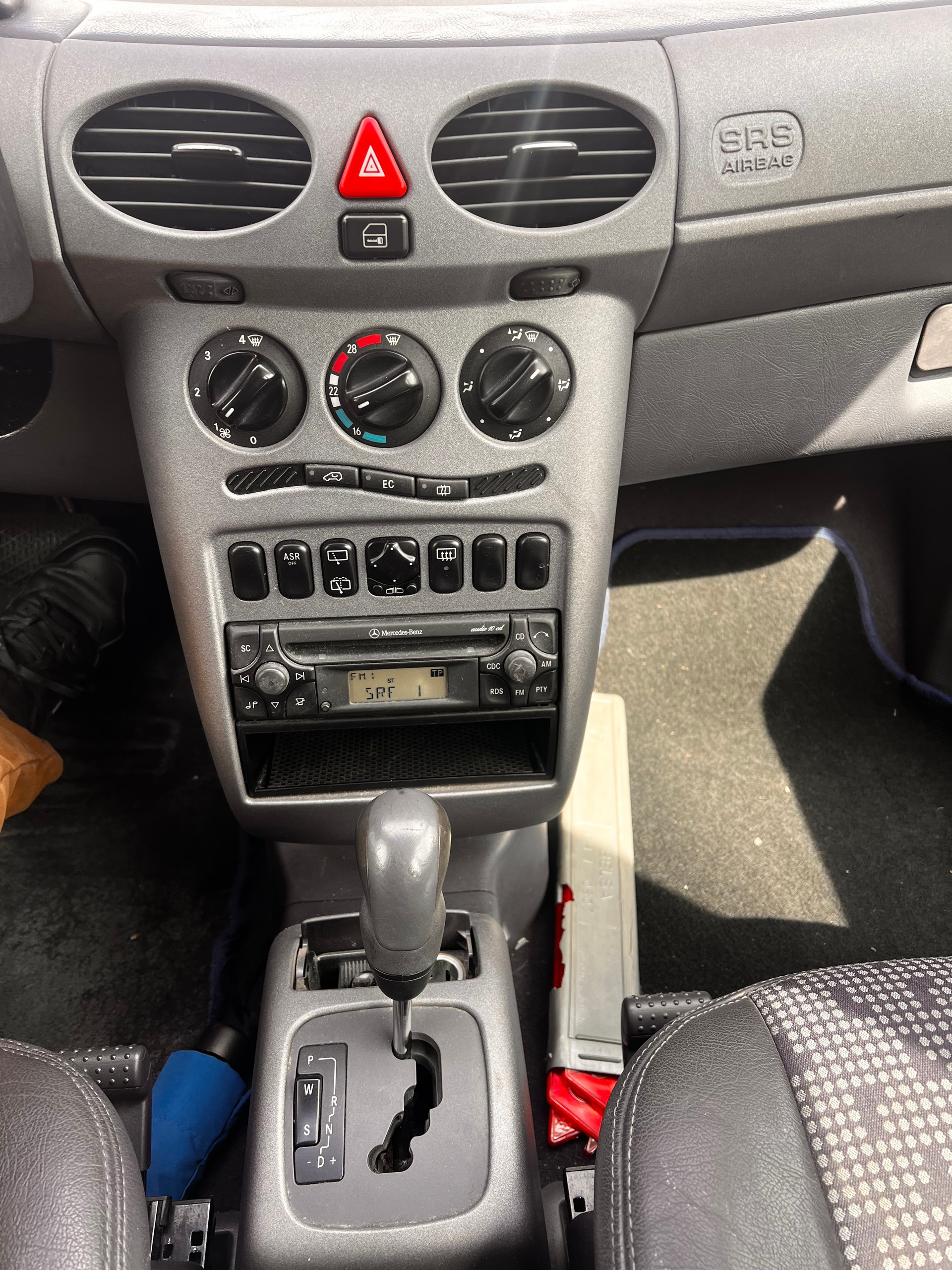 MERCEDES-BENZ A 160 Elégance-image-11