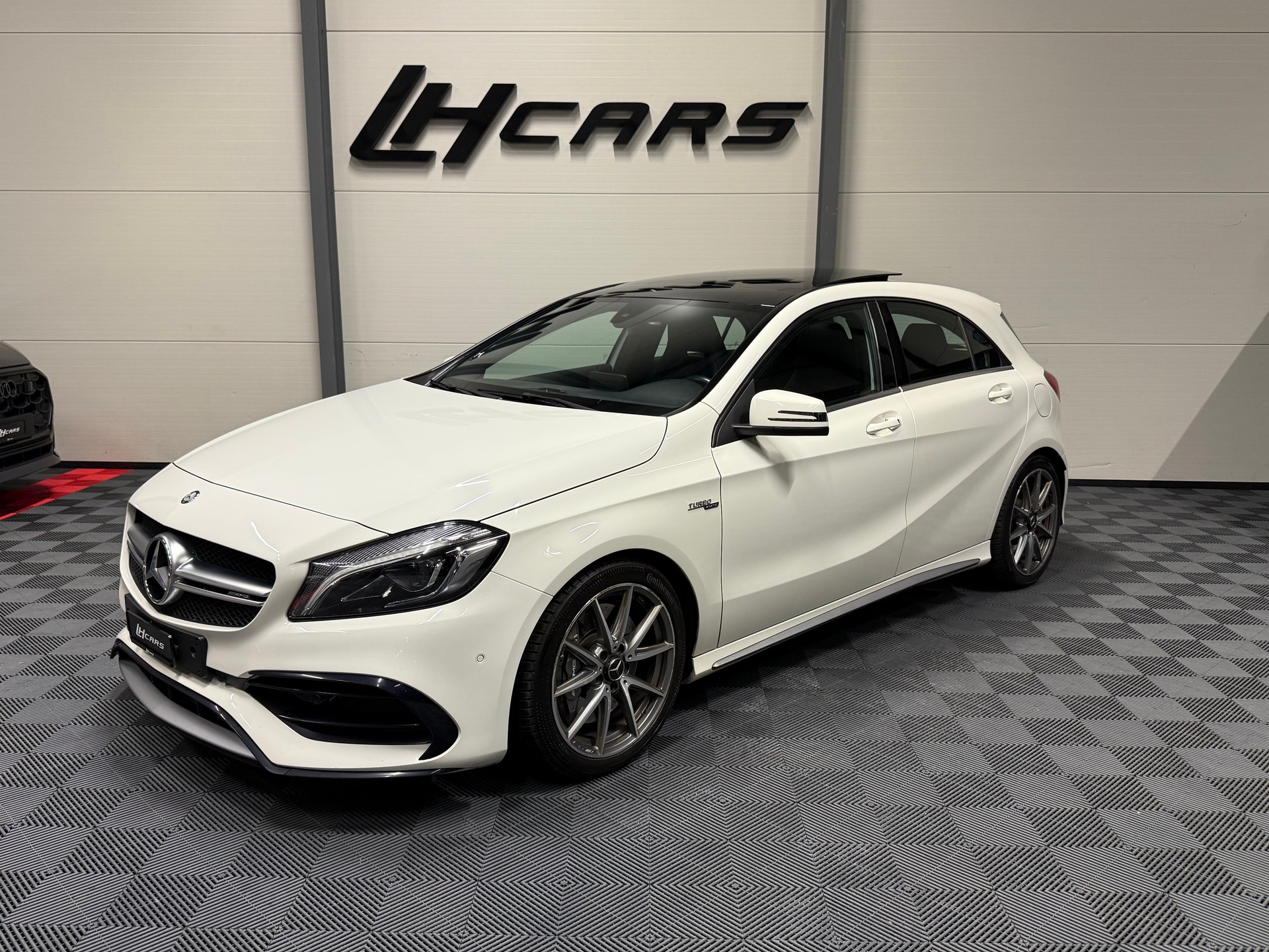 MERCEDES-BENZ A 45 AMG 4m-image-0