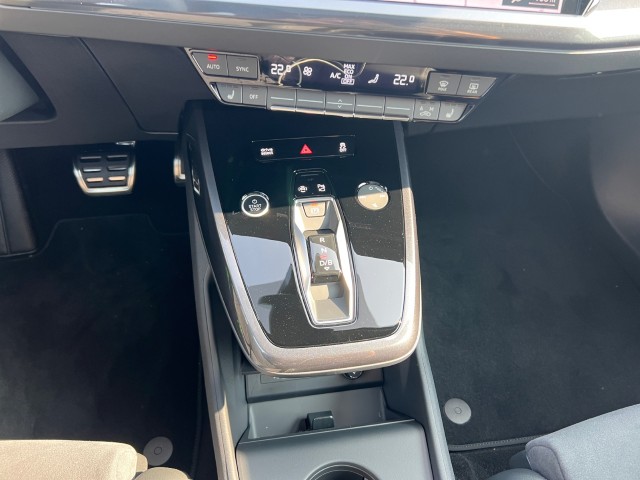 AUDI Q4 e-tron 45 Attraction quattro-image-14