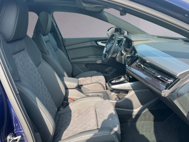 AUDI Q4 e-tron 45 Attraction quattro-image-16