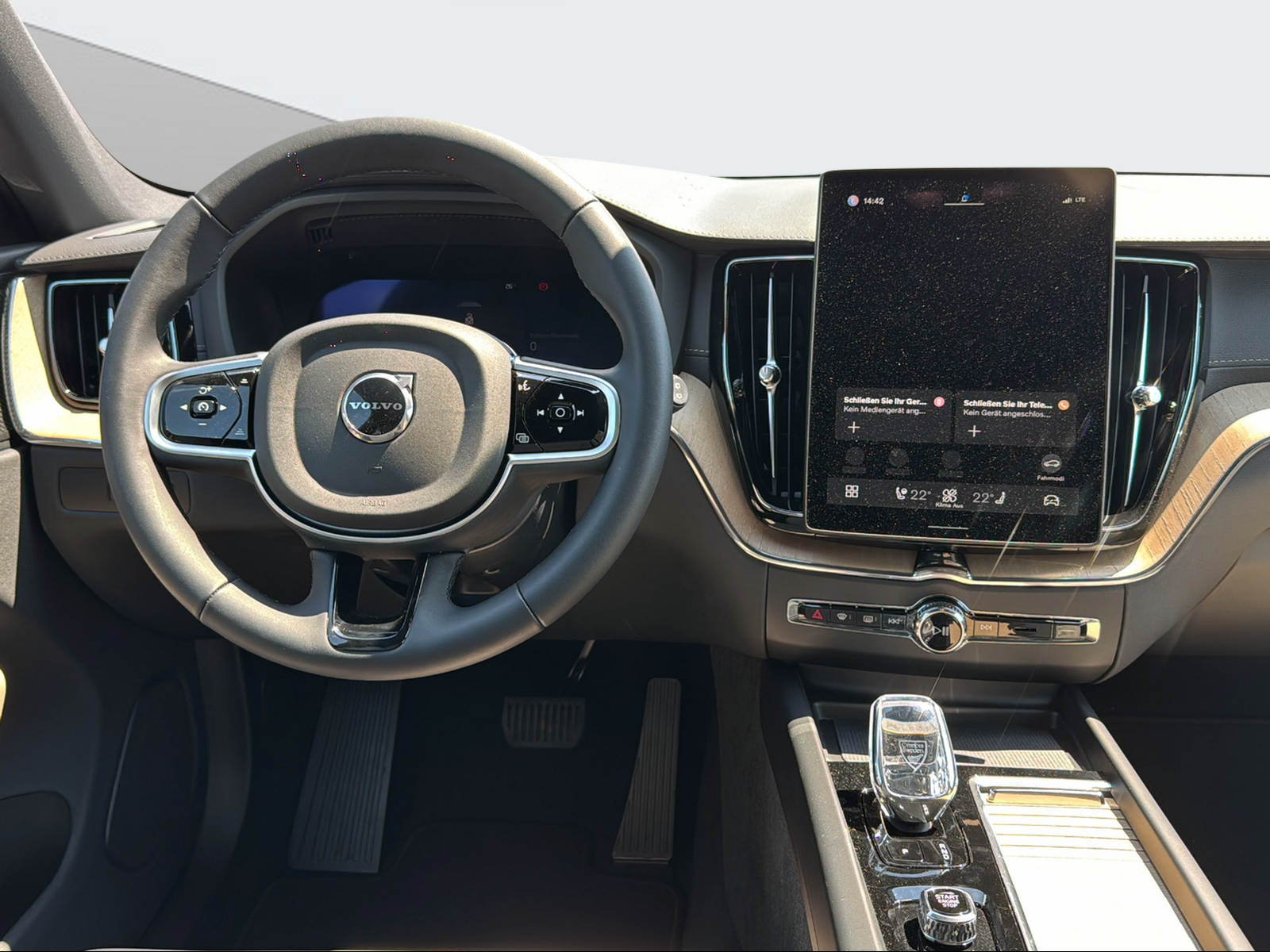 VOLVO XC60 2.0 T6 TE Ultra Bright eAWD-image-12