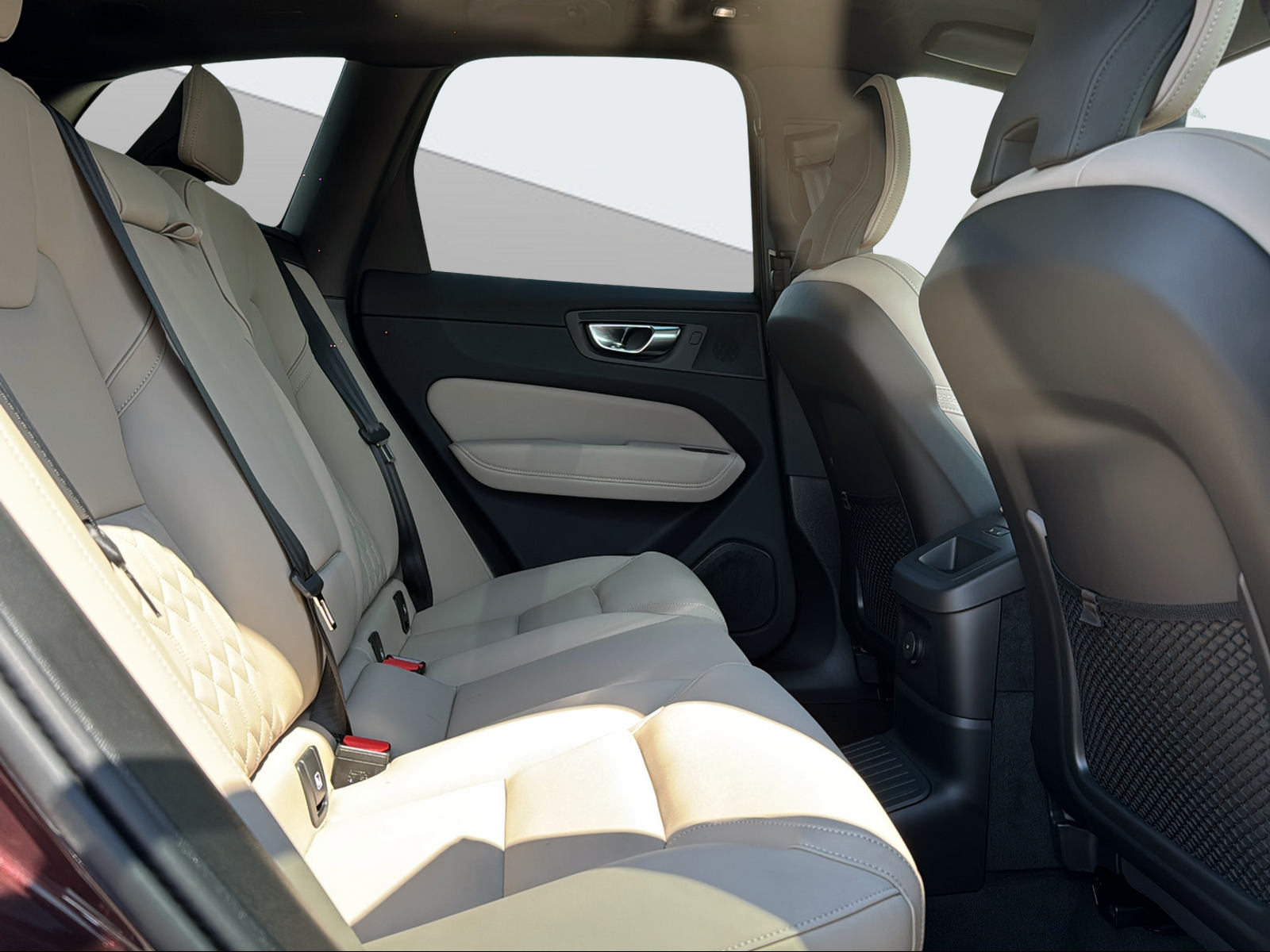VOLVO XC60 2.0 T6 TE Ultra Bright eAWD-image-10