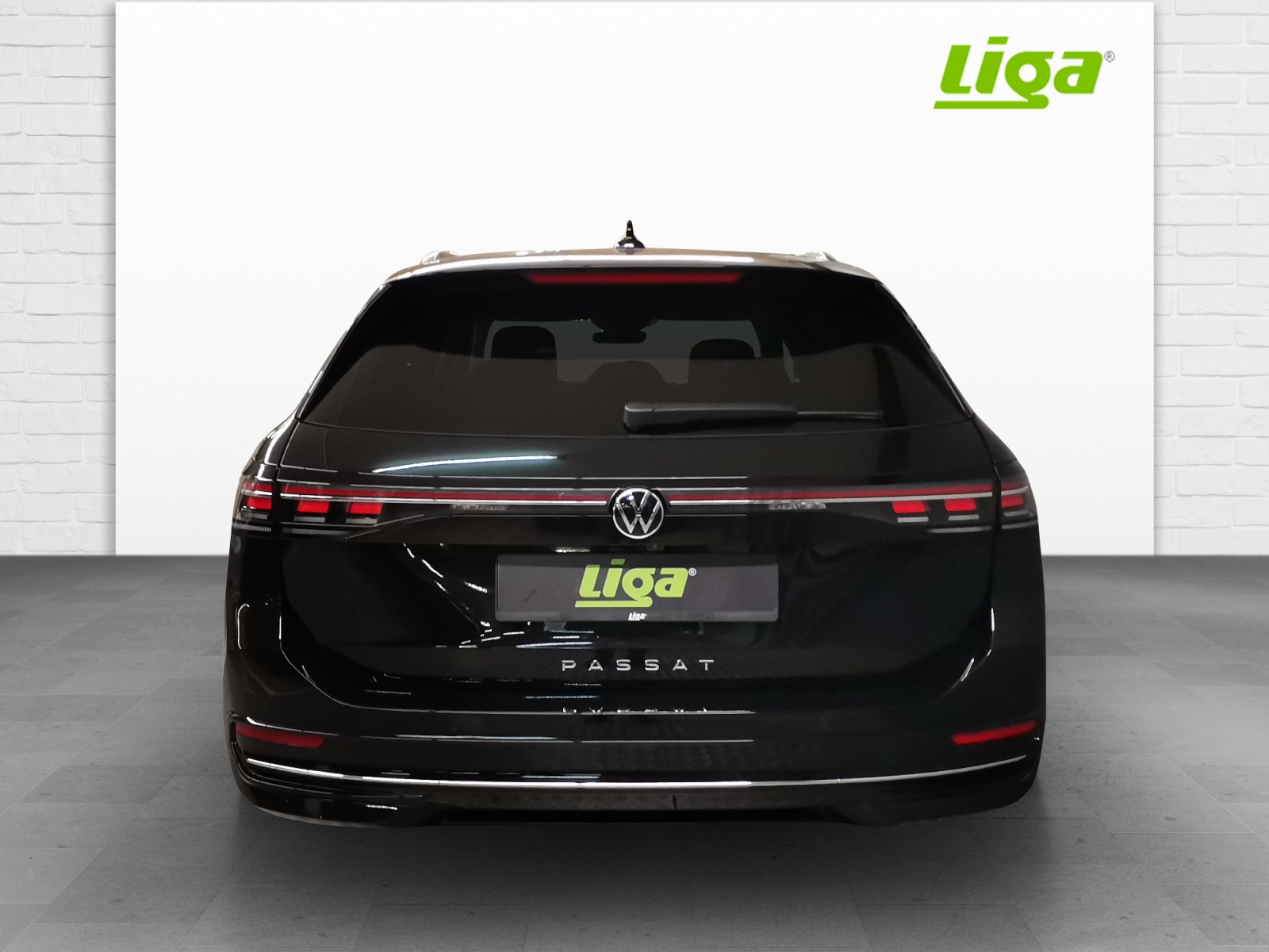 VW Passat Variant 2.0 TDI Elegance DSG-image-4
