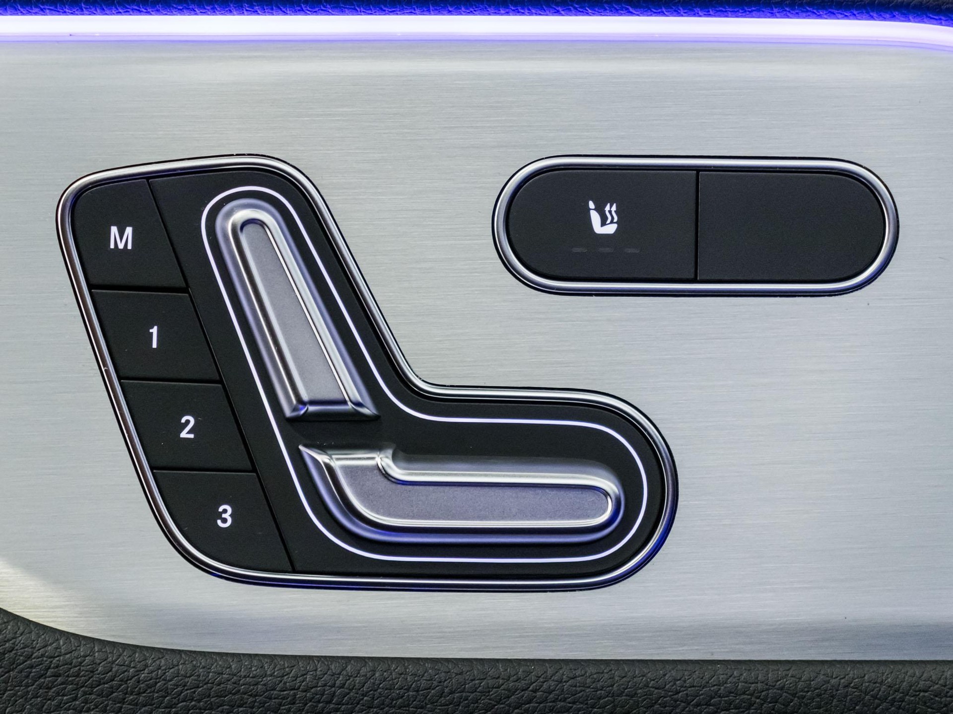 MERCEDES-BENZ B 250 4MATIC-image-12