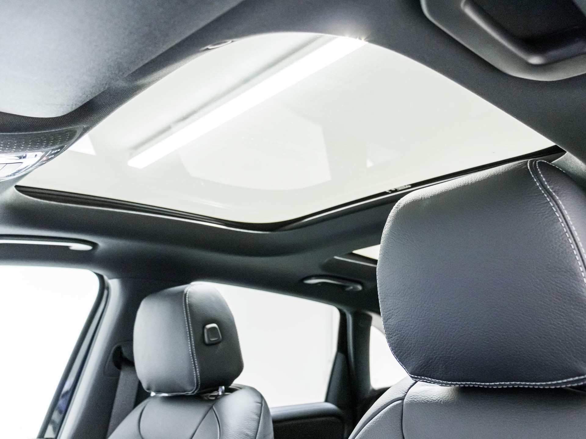 MERCEDES-BENZ B 250 4MATIC-image-8