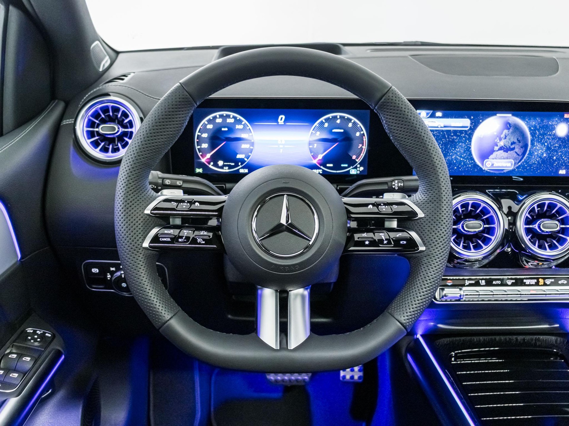 MERCEDES-BENZ B 250 4MATIC-image-11