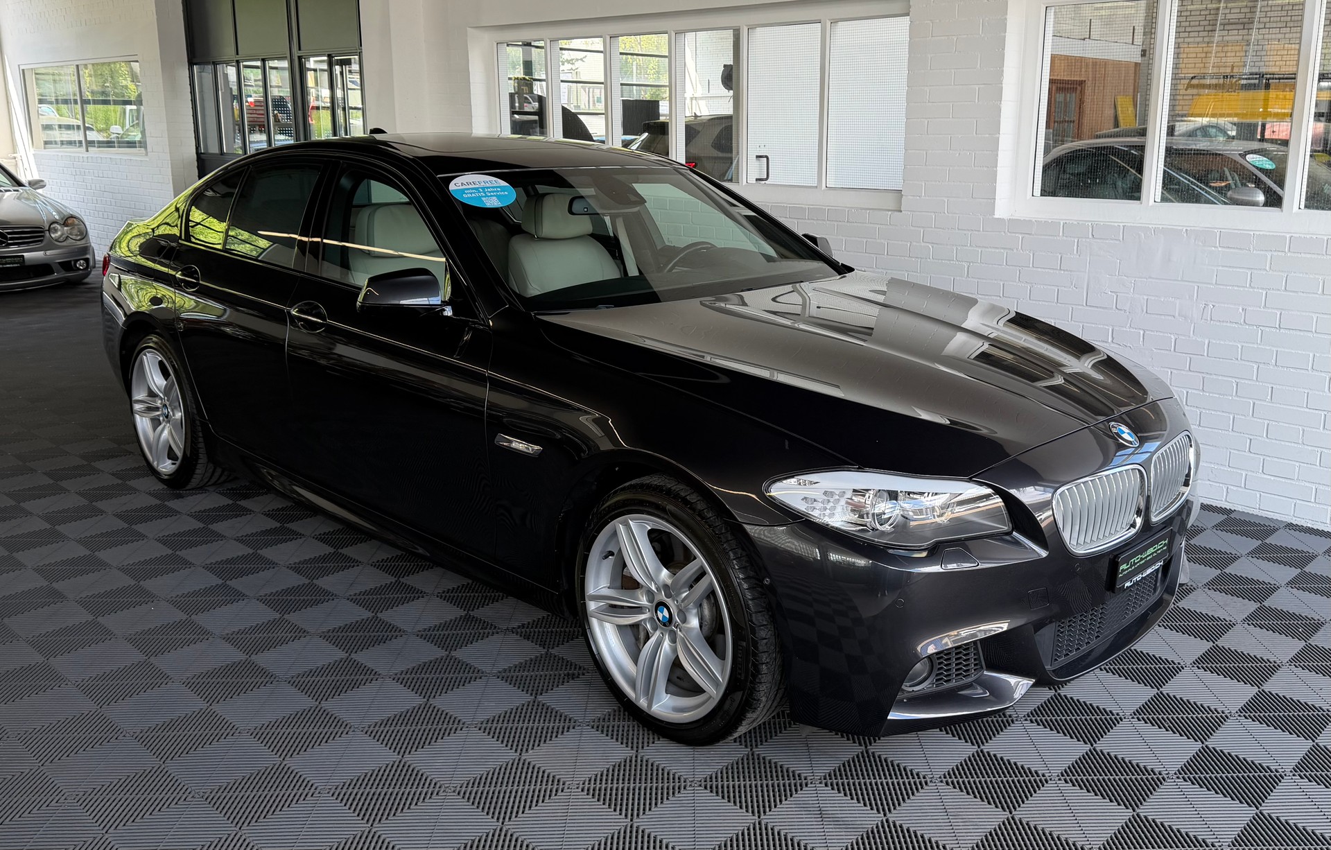 BMW 550i xDrive Steptronic I M-SPORTPAKET (CH)