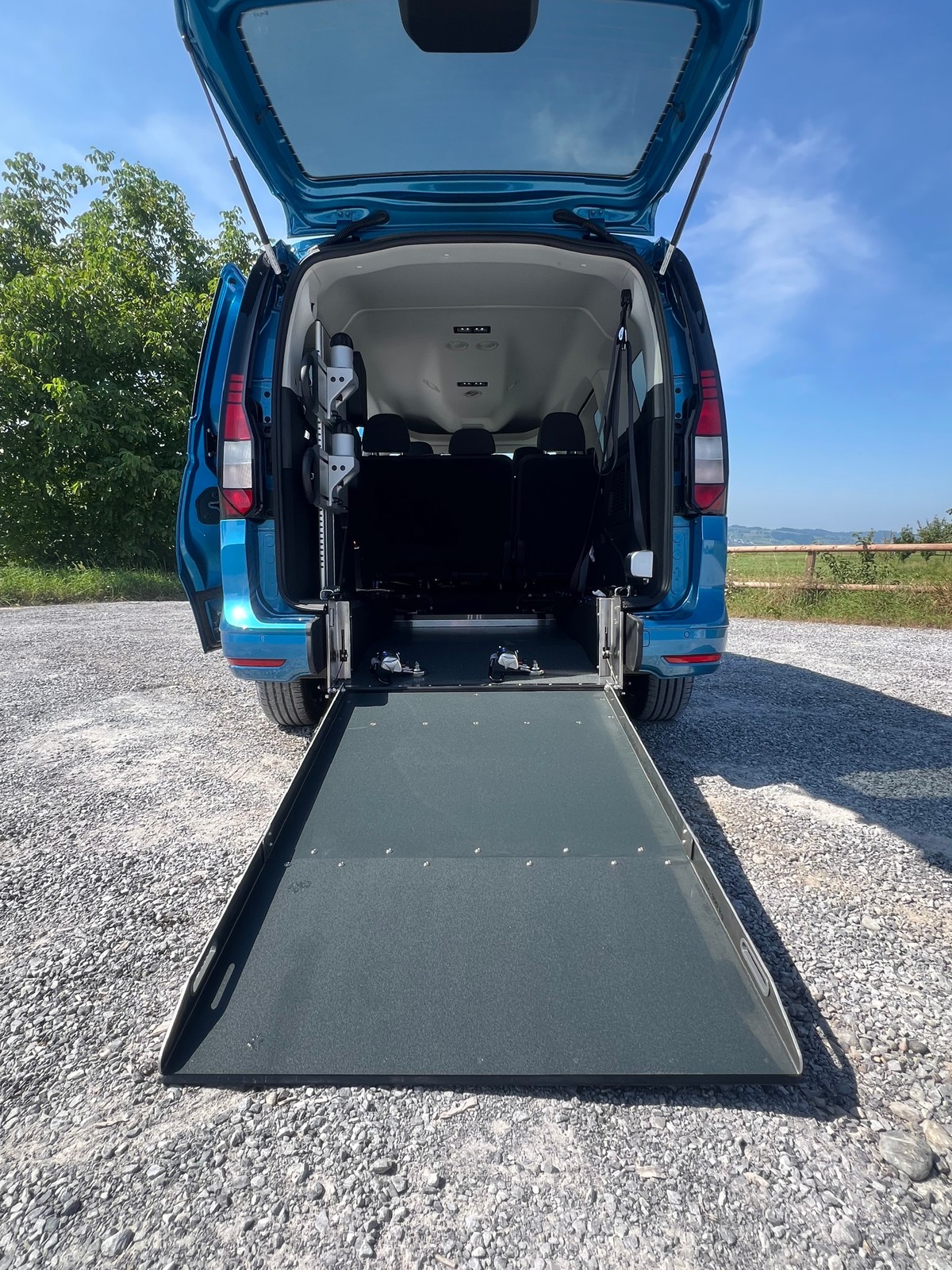 VW Caddy Maxi Liberty 1.5 TSI eHybrid - inkl. Umbau für ...