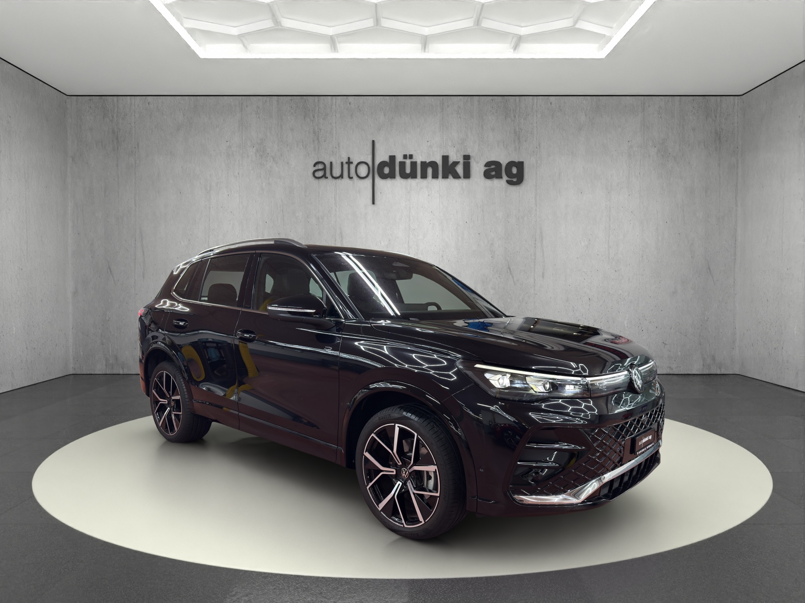VW Tiguan 2.0 TDI SCR R-Line United 4Motion DSG-image-5