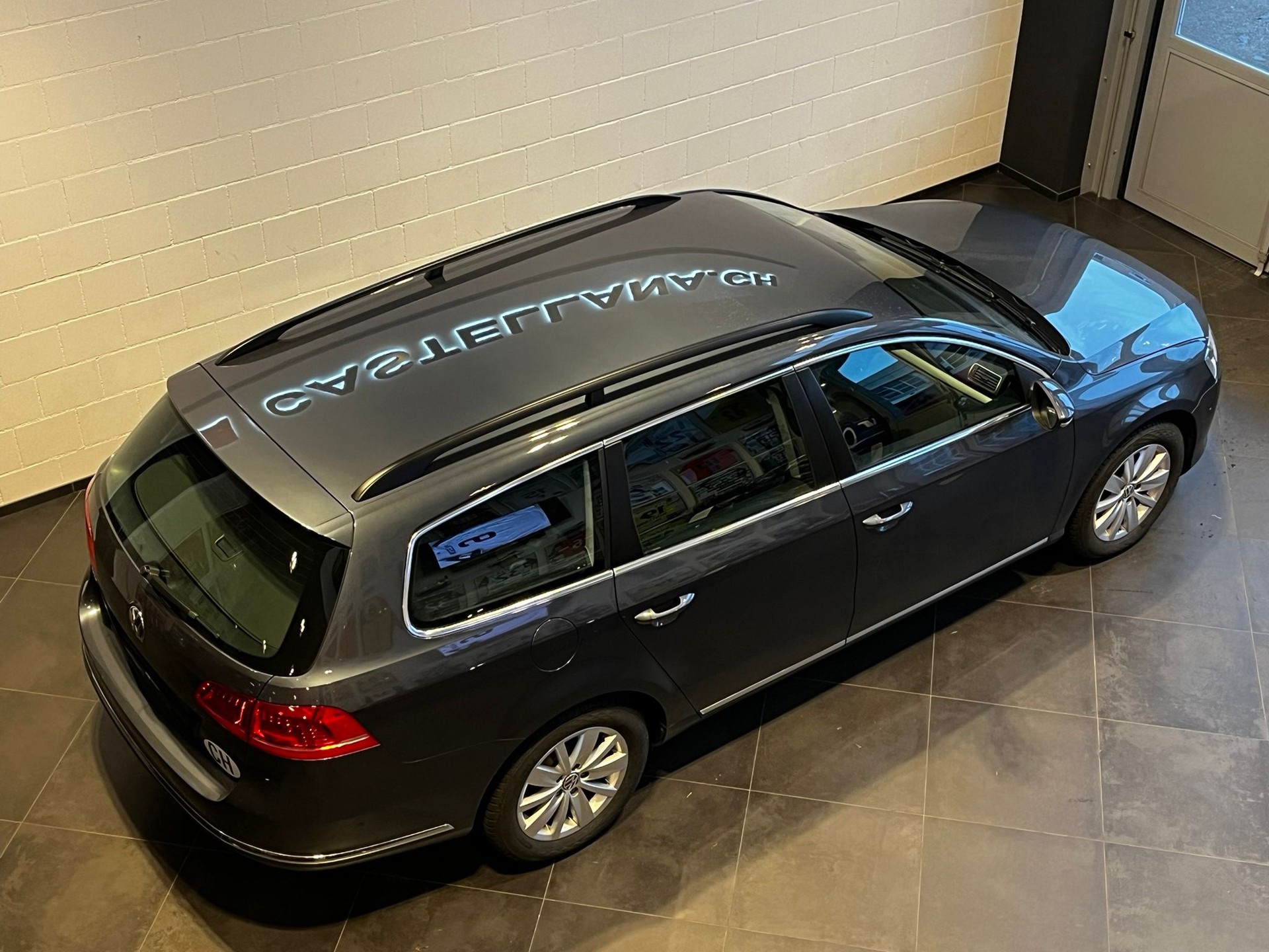 VW Passat Variant 1.8 TSI Comfortline DSG-image-8