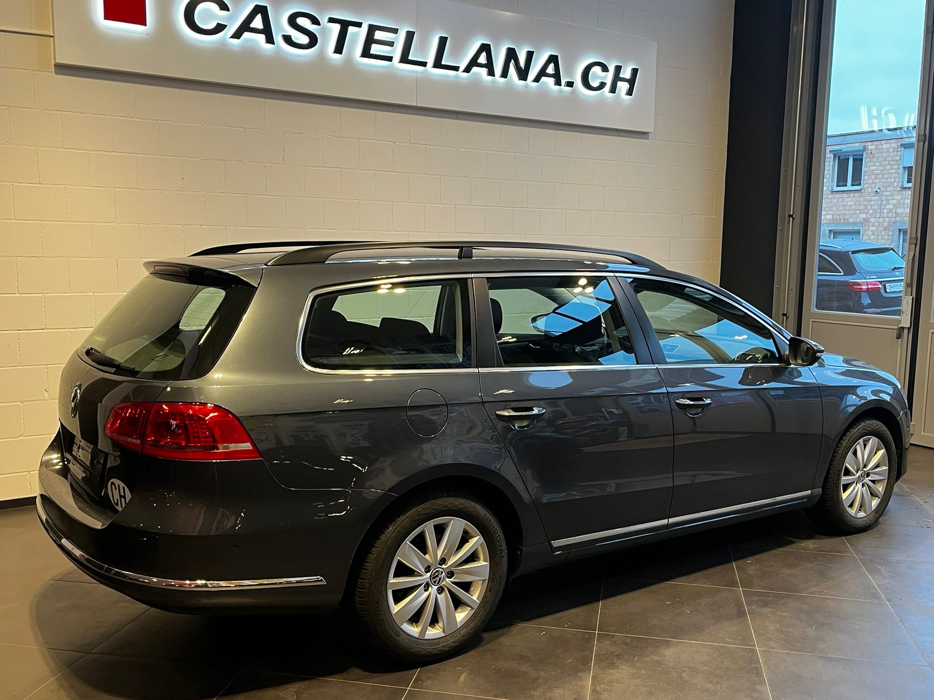 VW Passat Variant 1.8 TSI Comfortline DSG-image-6