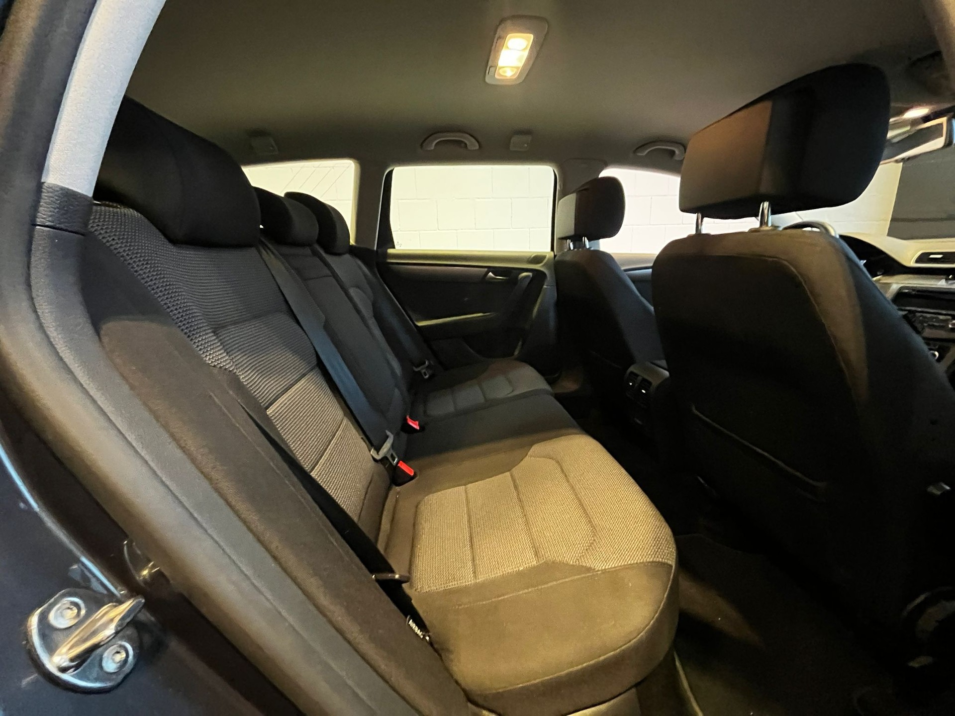 VW Passat Variant 1.8 TSI Comfortline DSG-image-13