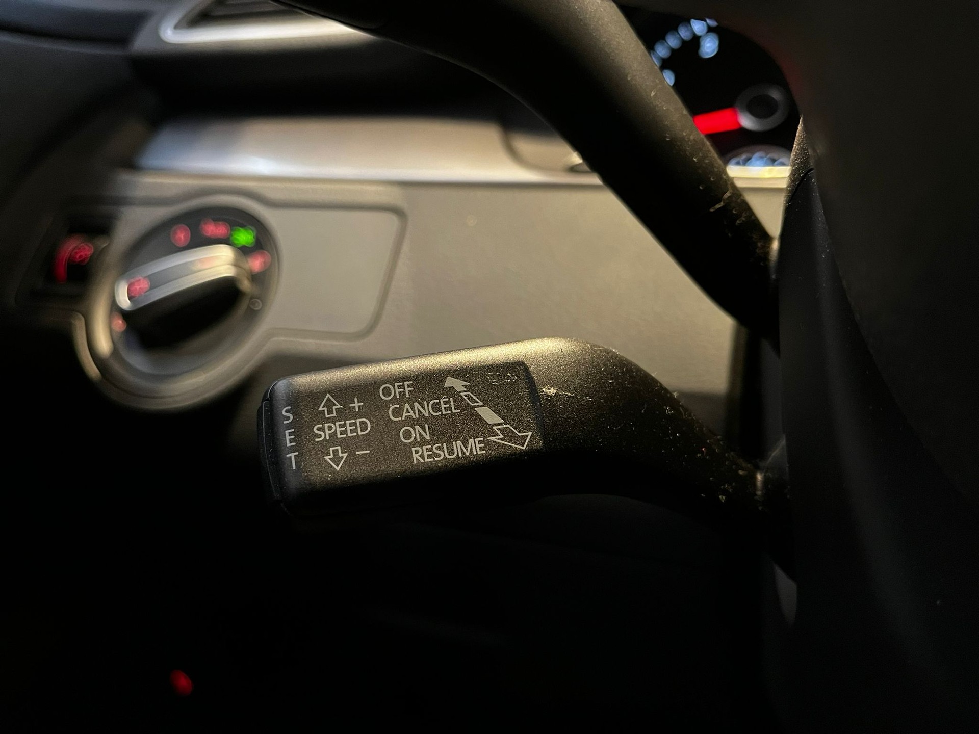 VW Passat Variant 1.8 TSI Comfortline DSG-image-17