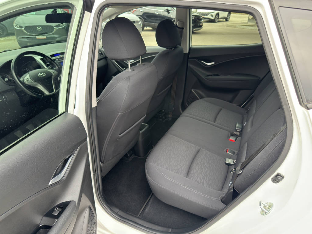 HYUNDAI ix20 1.6 Amplia-image-8