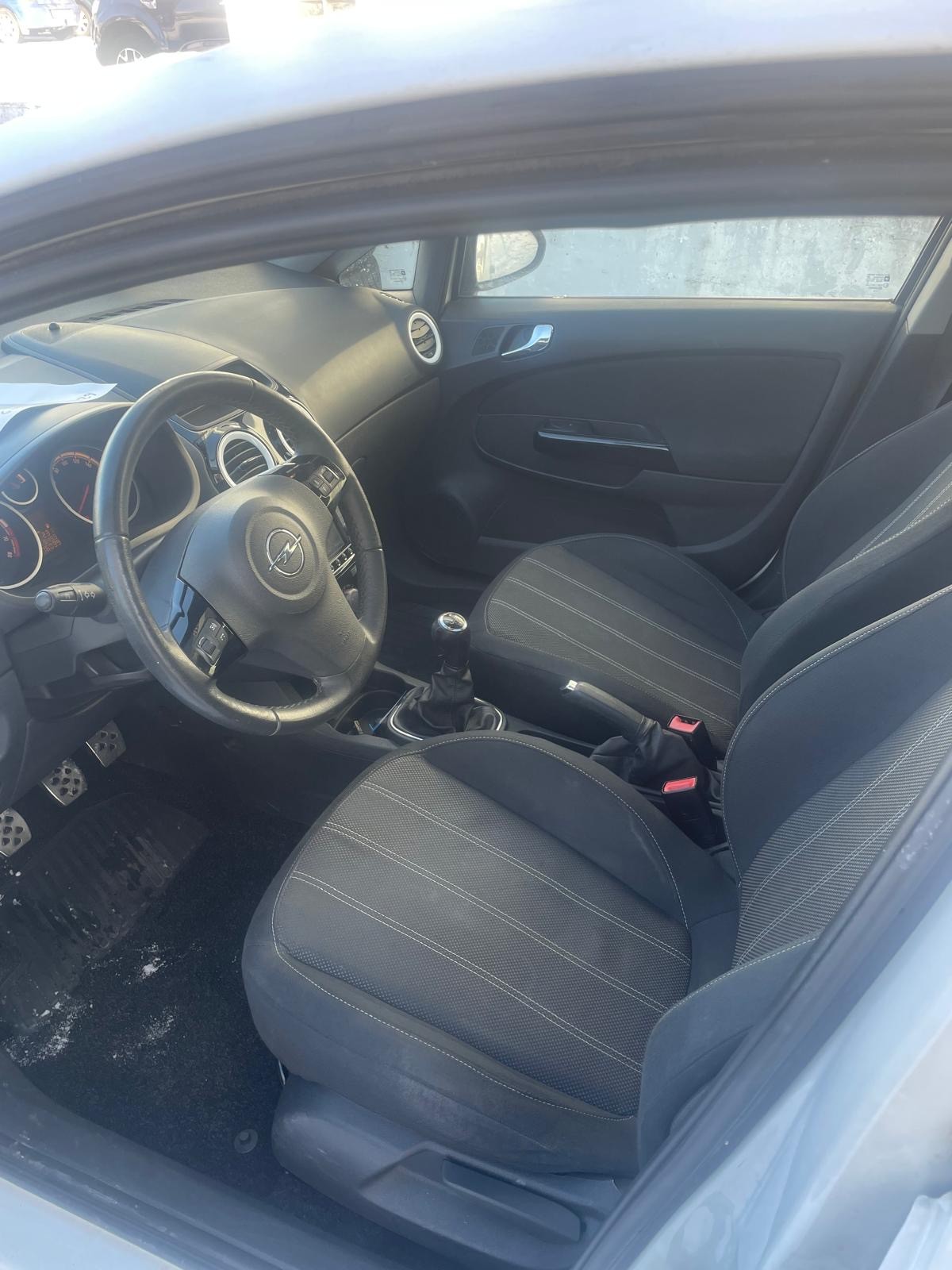 OPEL Corsa 1.2 TP Color Edition-image-10