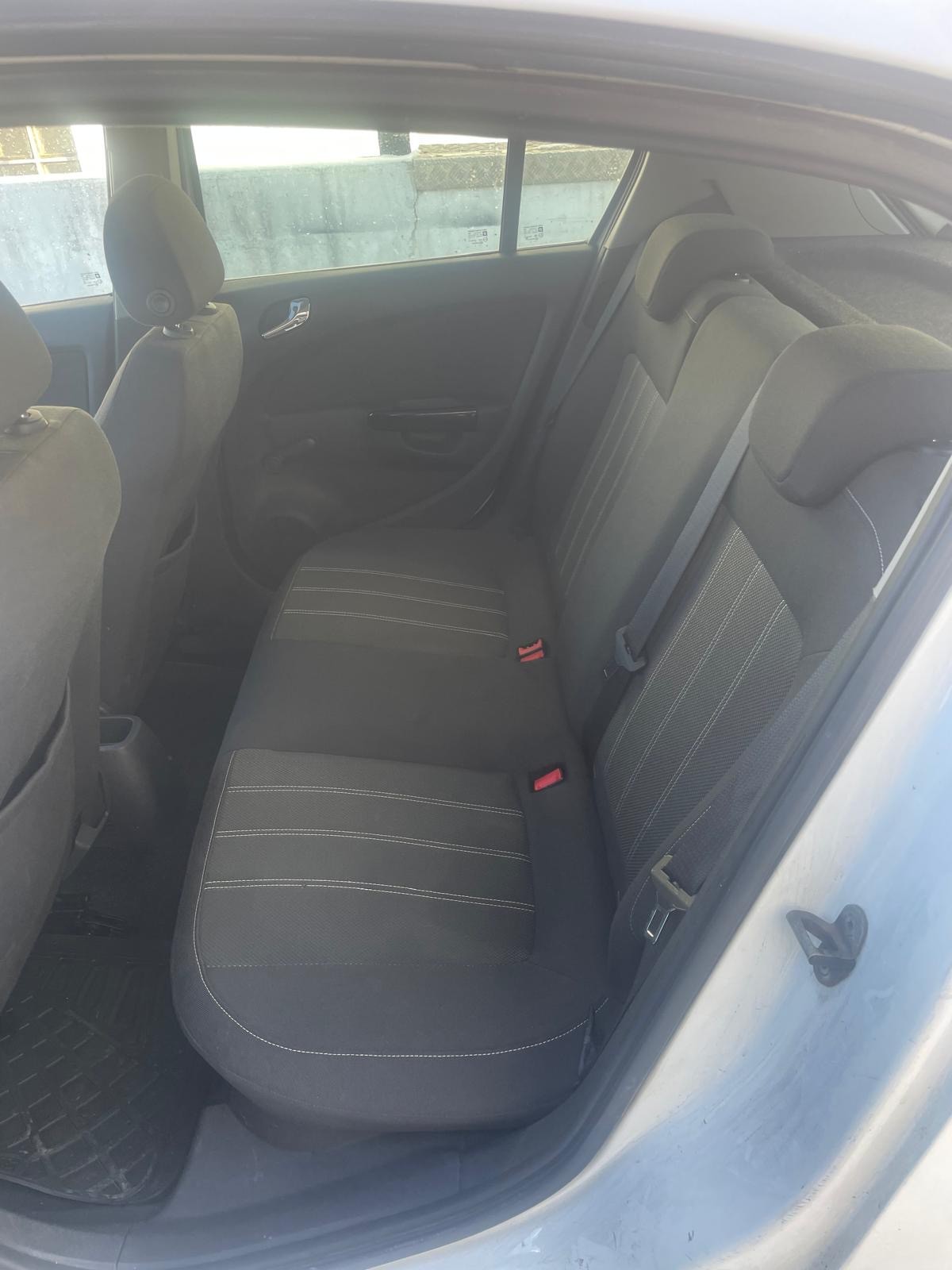 OPEL Corsa 1.2 TP Color Edition-image-9