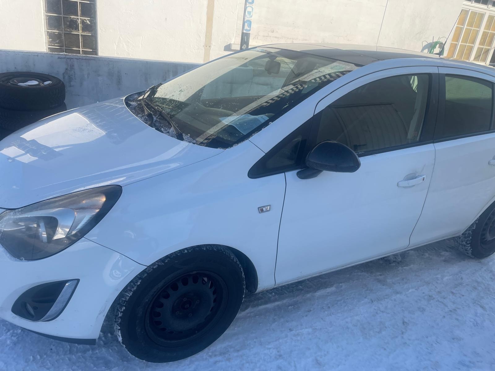 OPEL Corsa 1.2 TP Color Edition-image-1