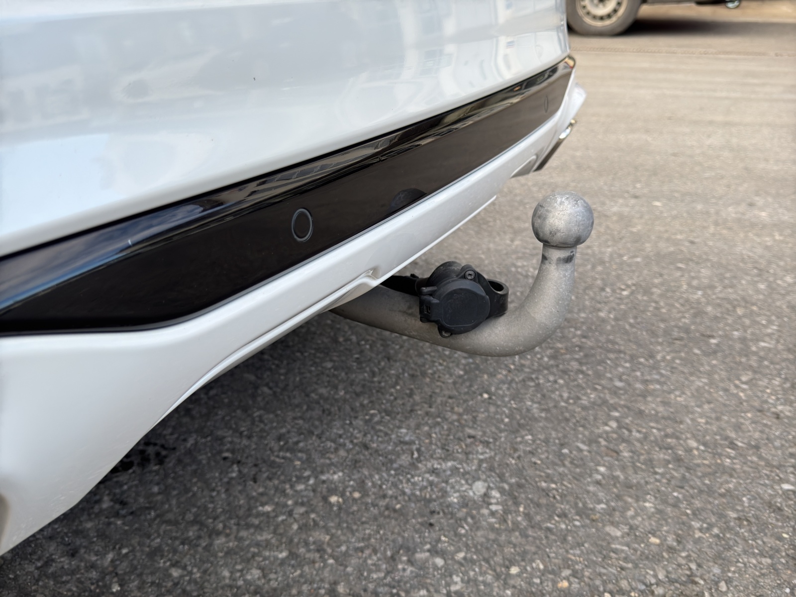 FORD Kuga 2.5 Plug-in Hybrid Vignale-image-13
