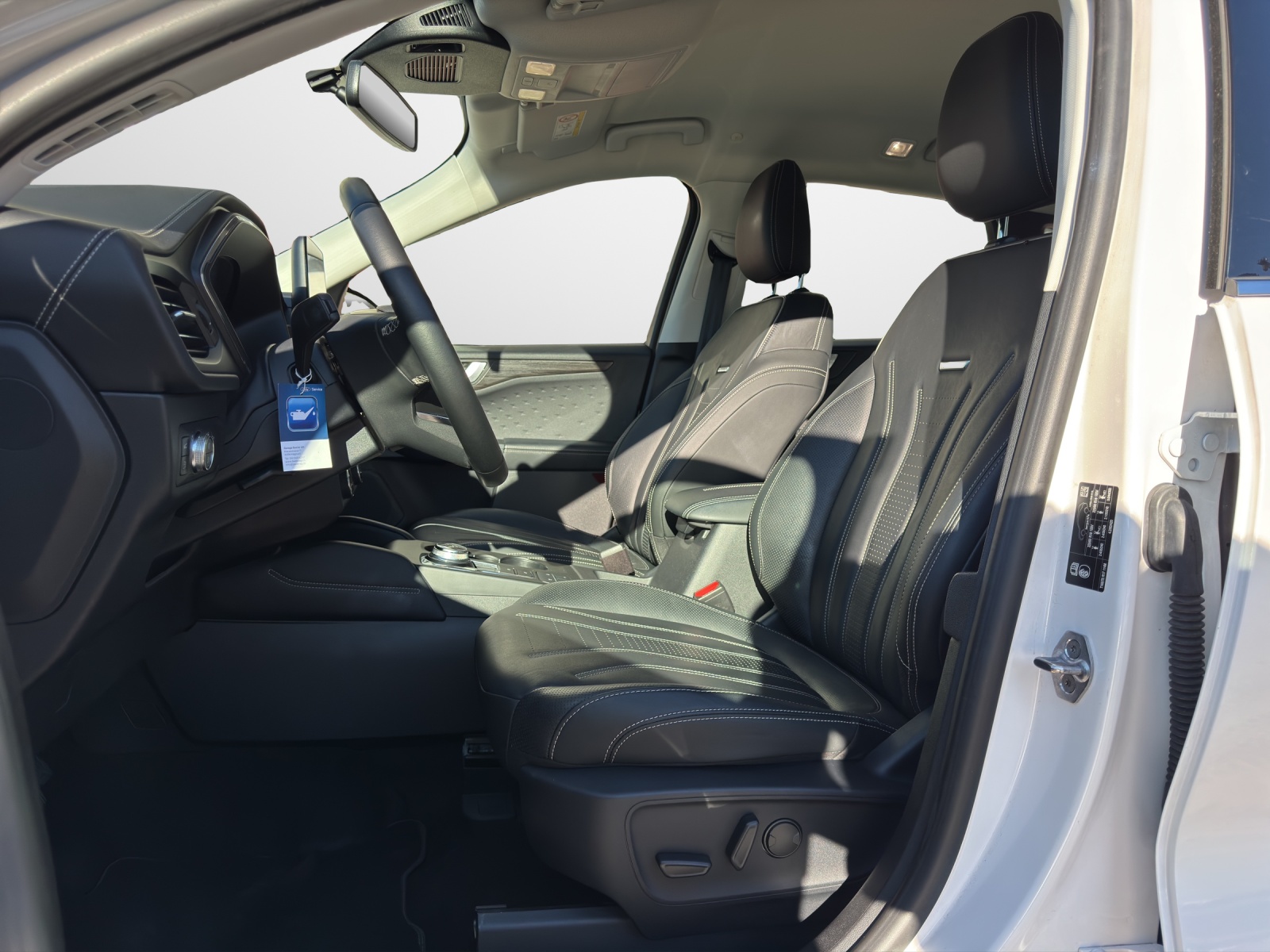 FORD Kuga 2.5 Plug-in Hybrid Vignale-image-4
