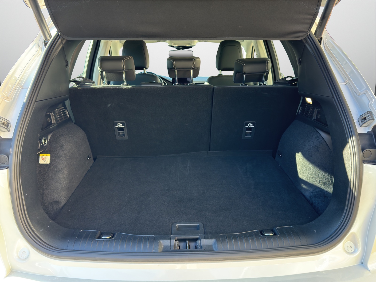 FORD Kuga 2.5 Plug-in Hybrid Vignale-image-14