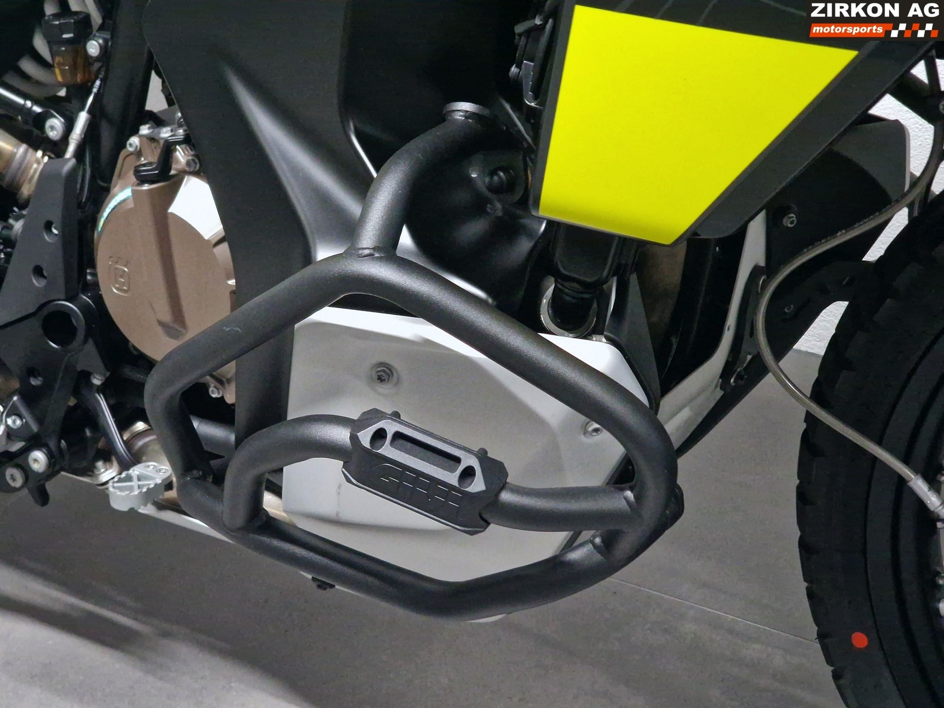 HUSQVARNA Norden 901-image-4