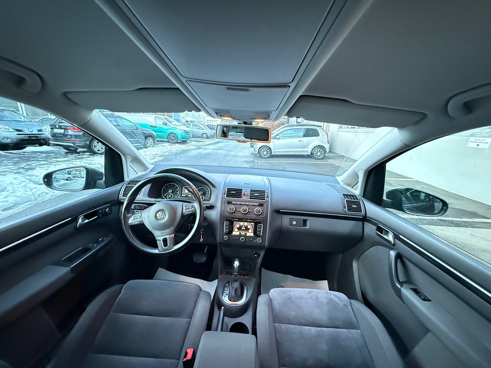 VW Touran 1.4 TSI Trendline-image-8