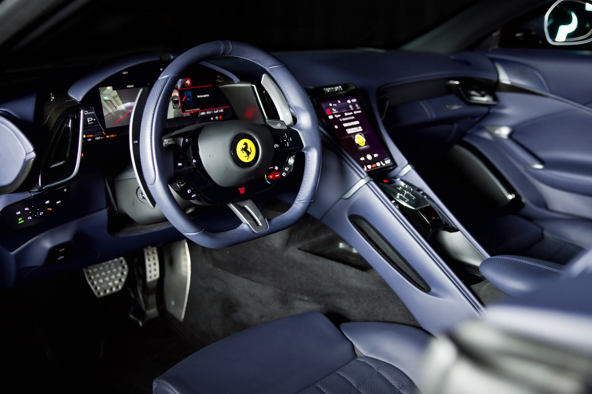 FERRARI Roma 3.9 V8 T-image-14