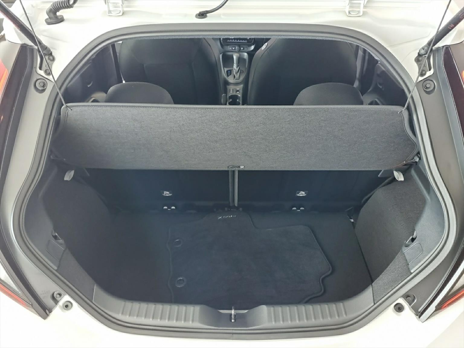 TOYOTA Aygo X 1.5 VVT-i HSD Comfort-image-8
