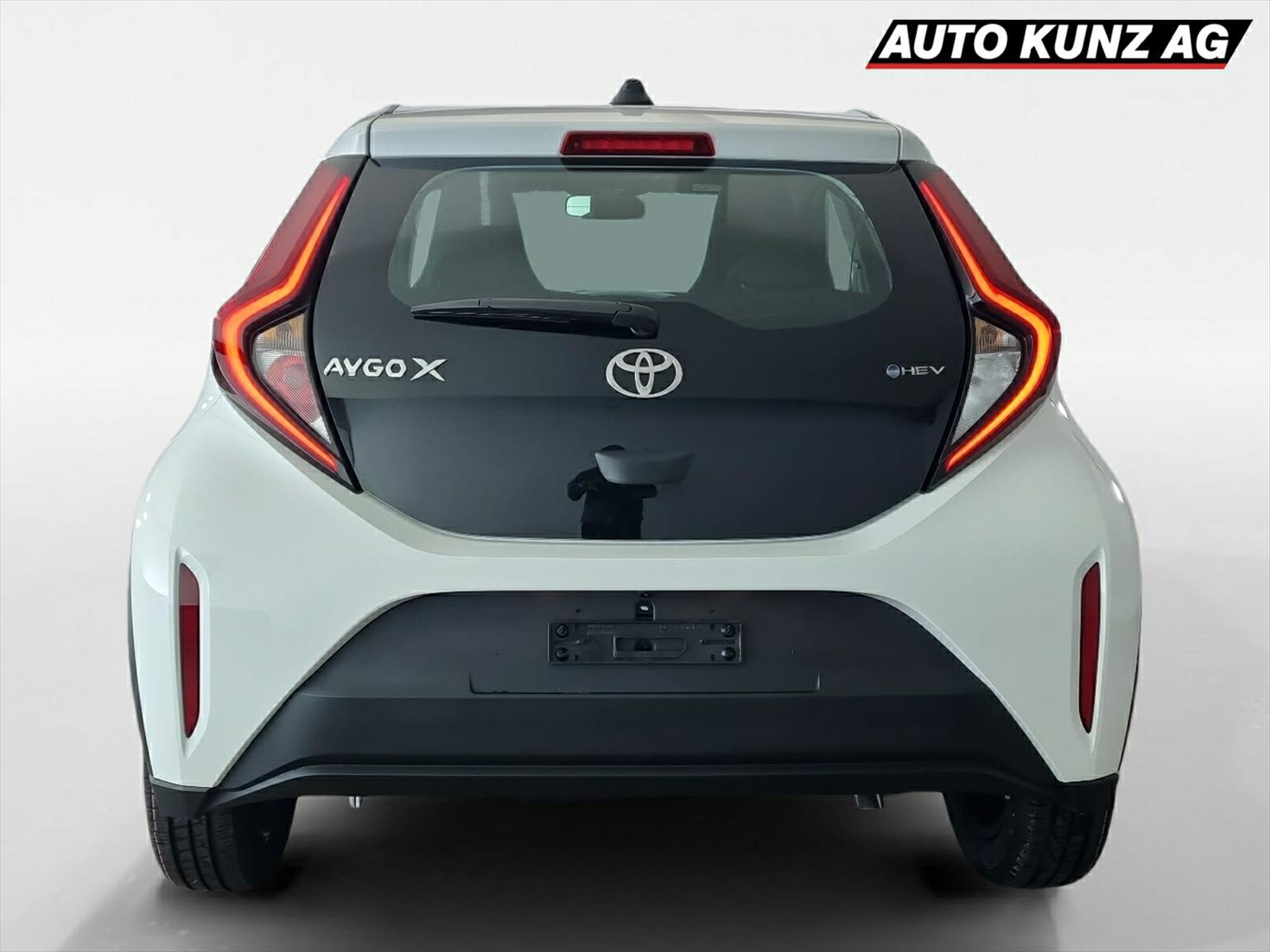 TOYOTA Aygo X 1.5 VVT-i HSD Comfort-showroom-element-3