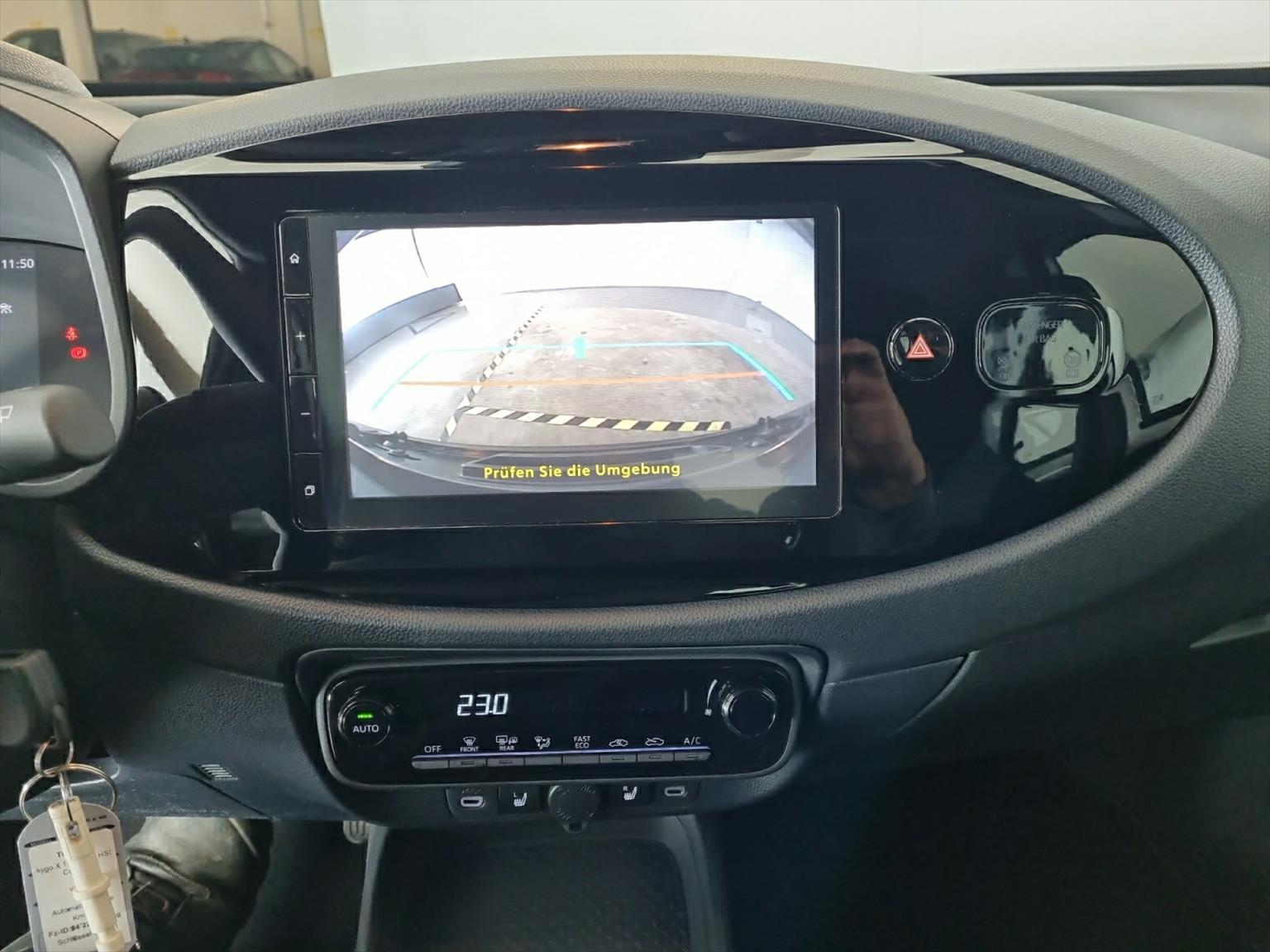 TOYOTA Aygo X 1.5 VVT-i HSD Comfort-image-11