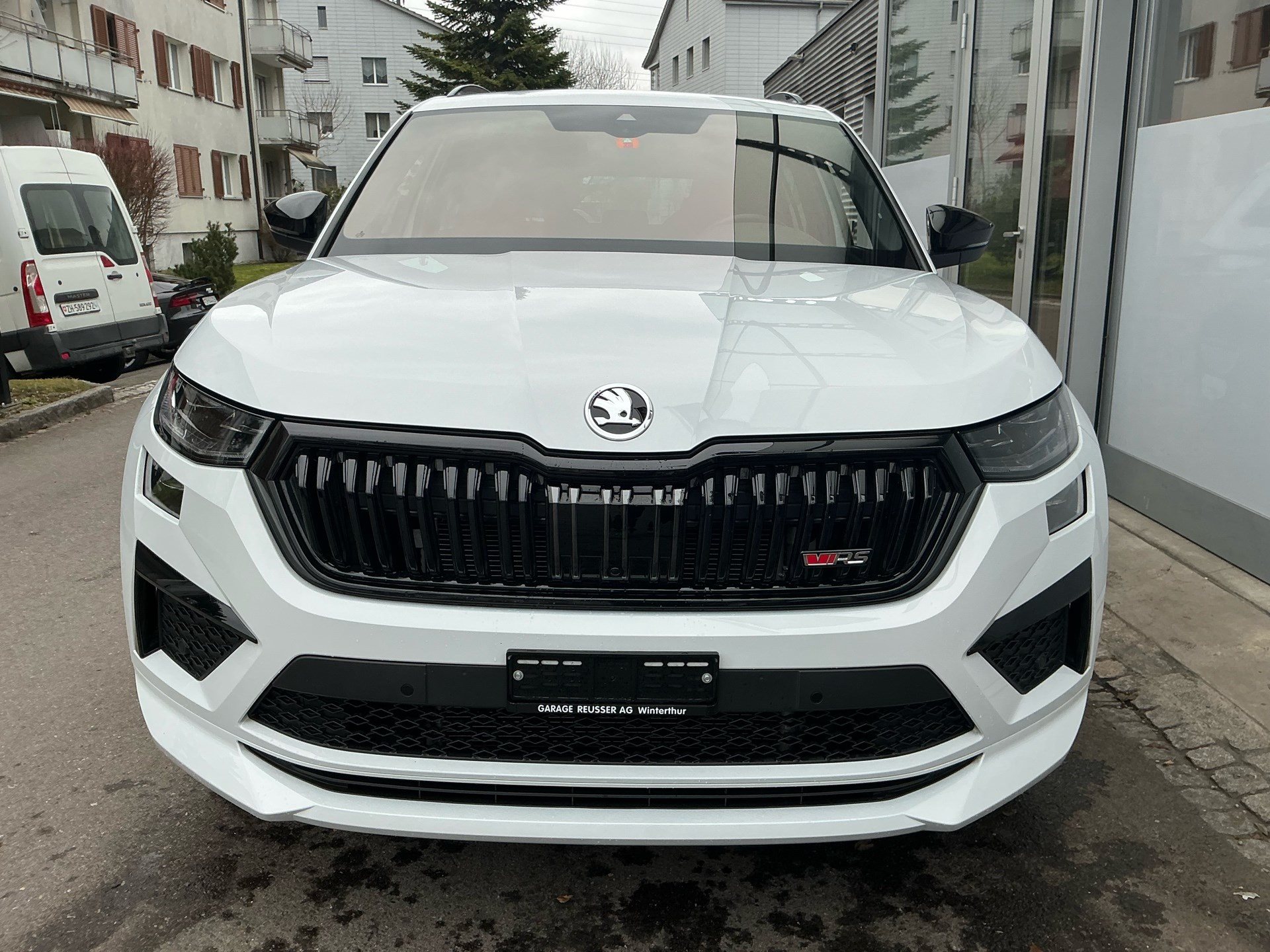 SKODA Kodiaq RS 4x4 *** TOPAUSSTATTUNG MIT WERKSGARANTIE ***-image-1