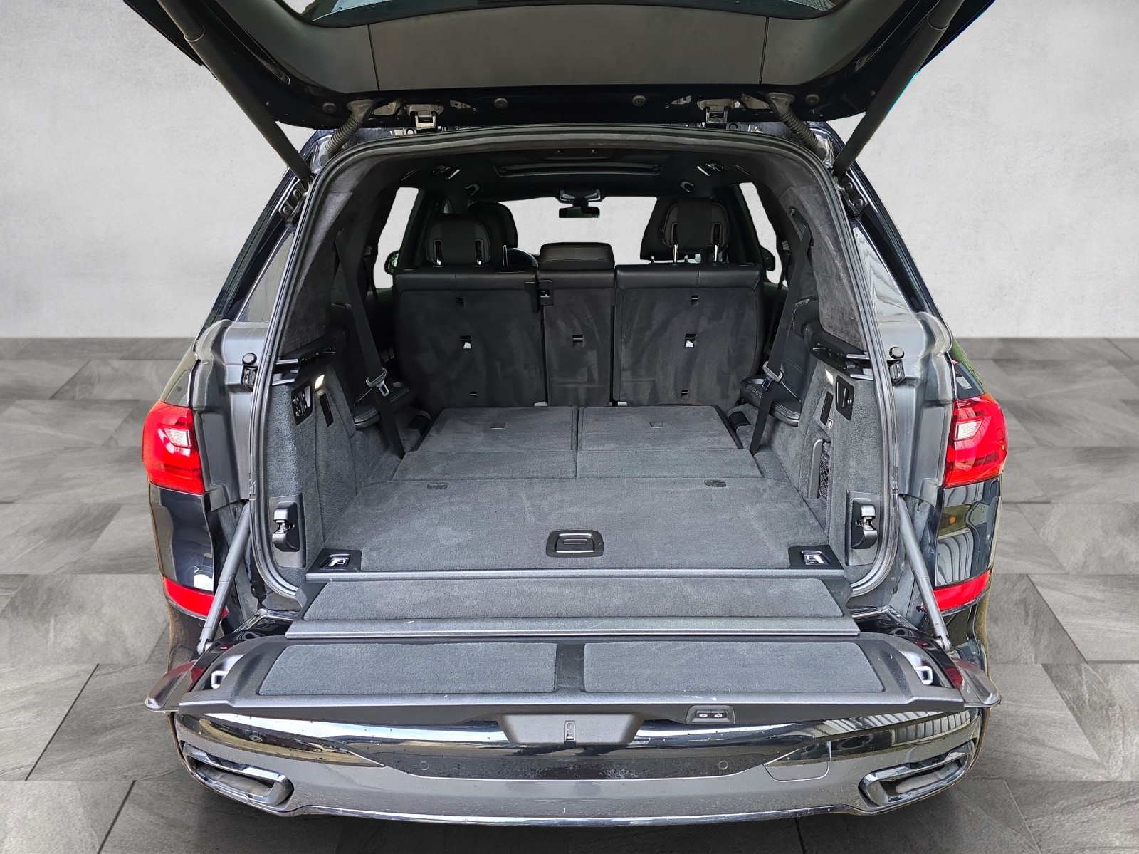 BMW X7 xDrive M50i Steptronic-image-18