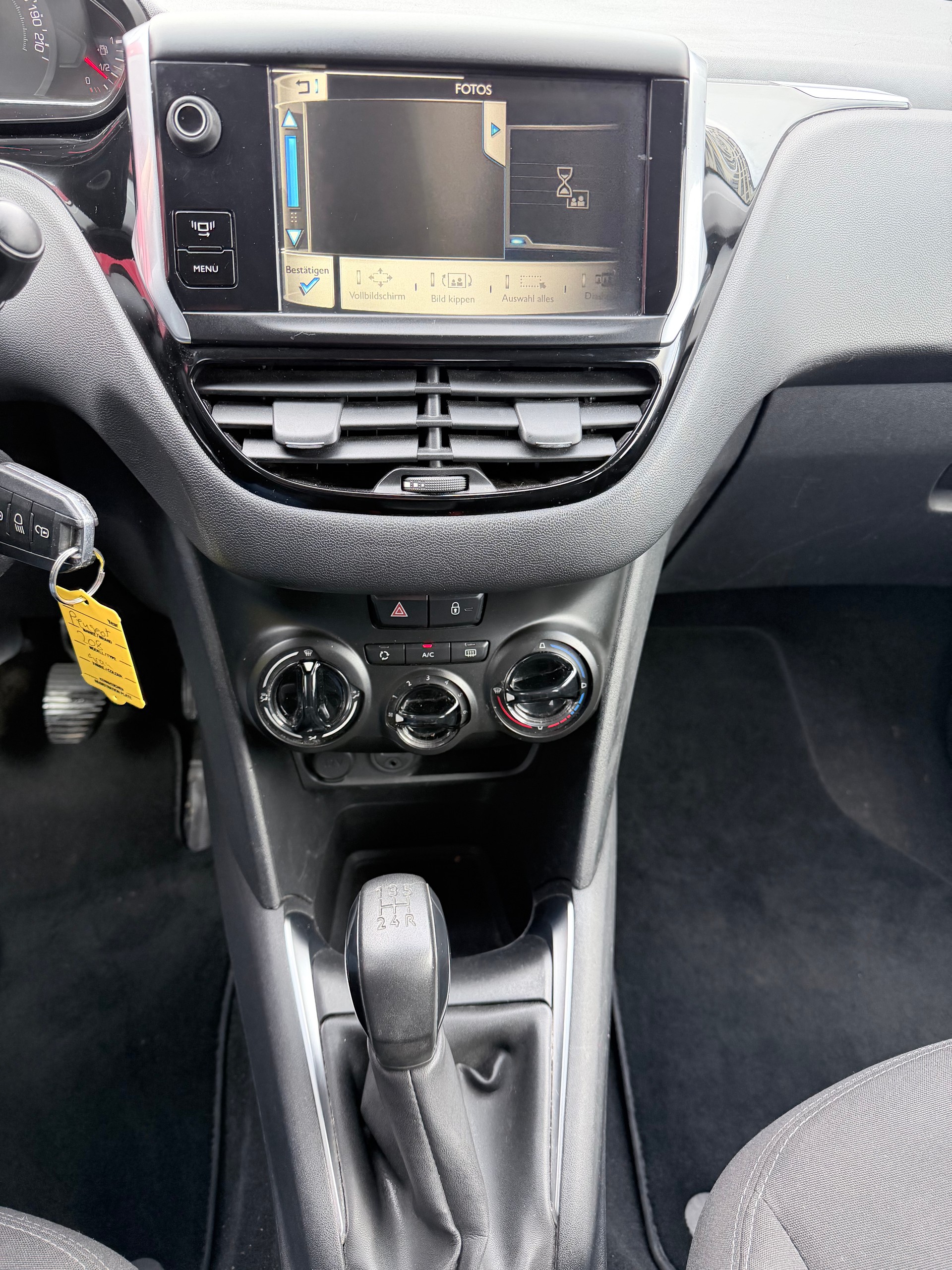 PEUGEOT 208 1.4 VTI Active-image-9