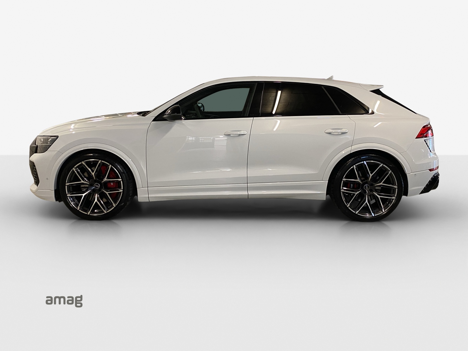 AUDI RSQ8 quattro-image-1