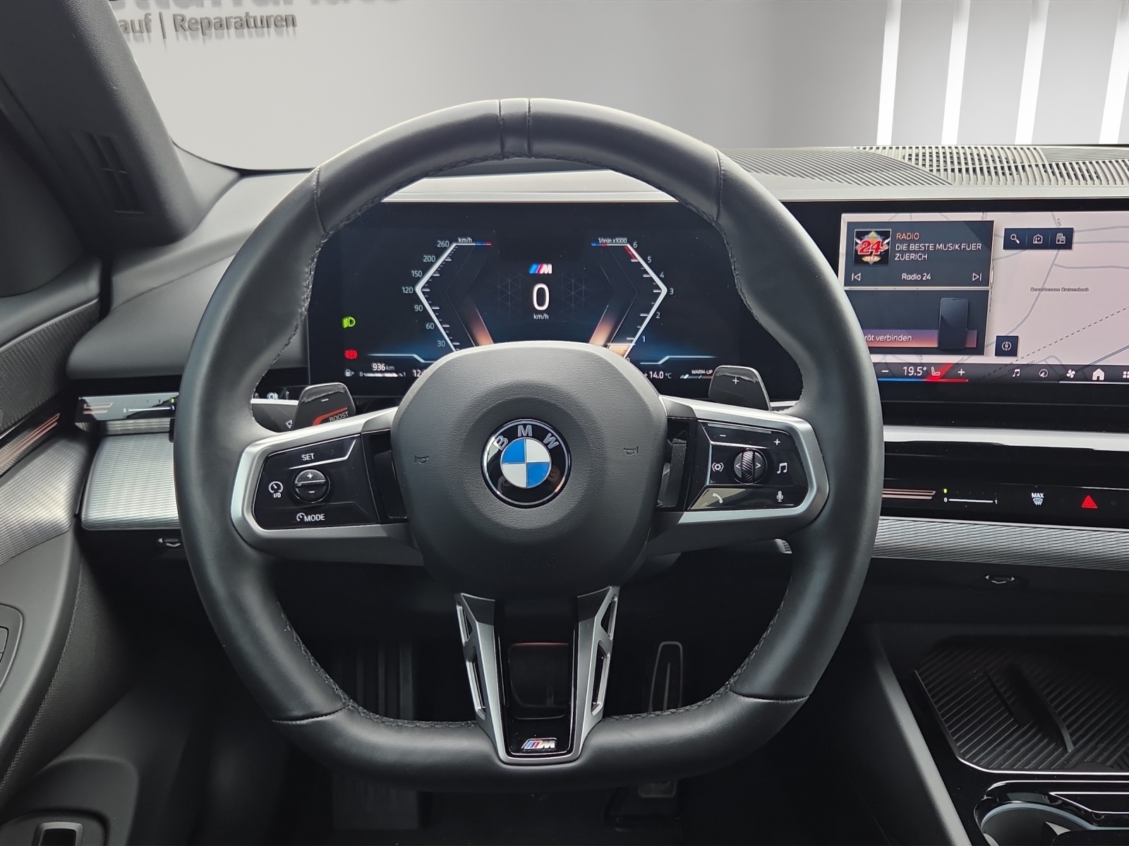 BMW 520d xDrive 48V Touring M Sport Steptronic-image-7
