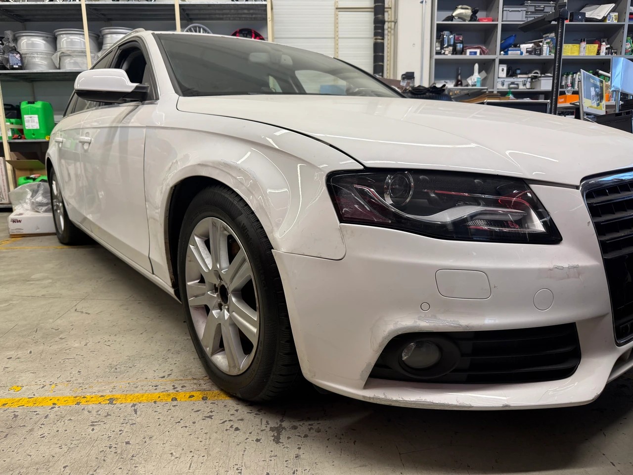 AUDI A4 Avant 3.0 TDI quattro S-tronic-image-2