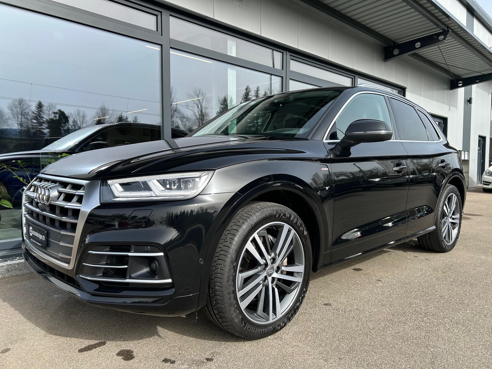 AUDI Q5 3.0 TDI sport quattro tiptronic-image-3