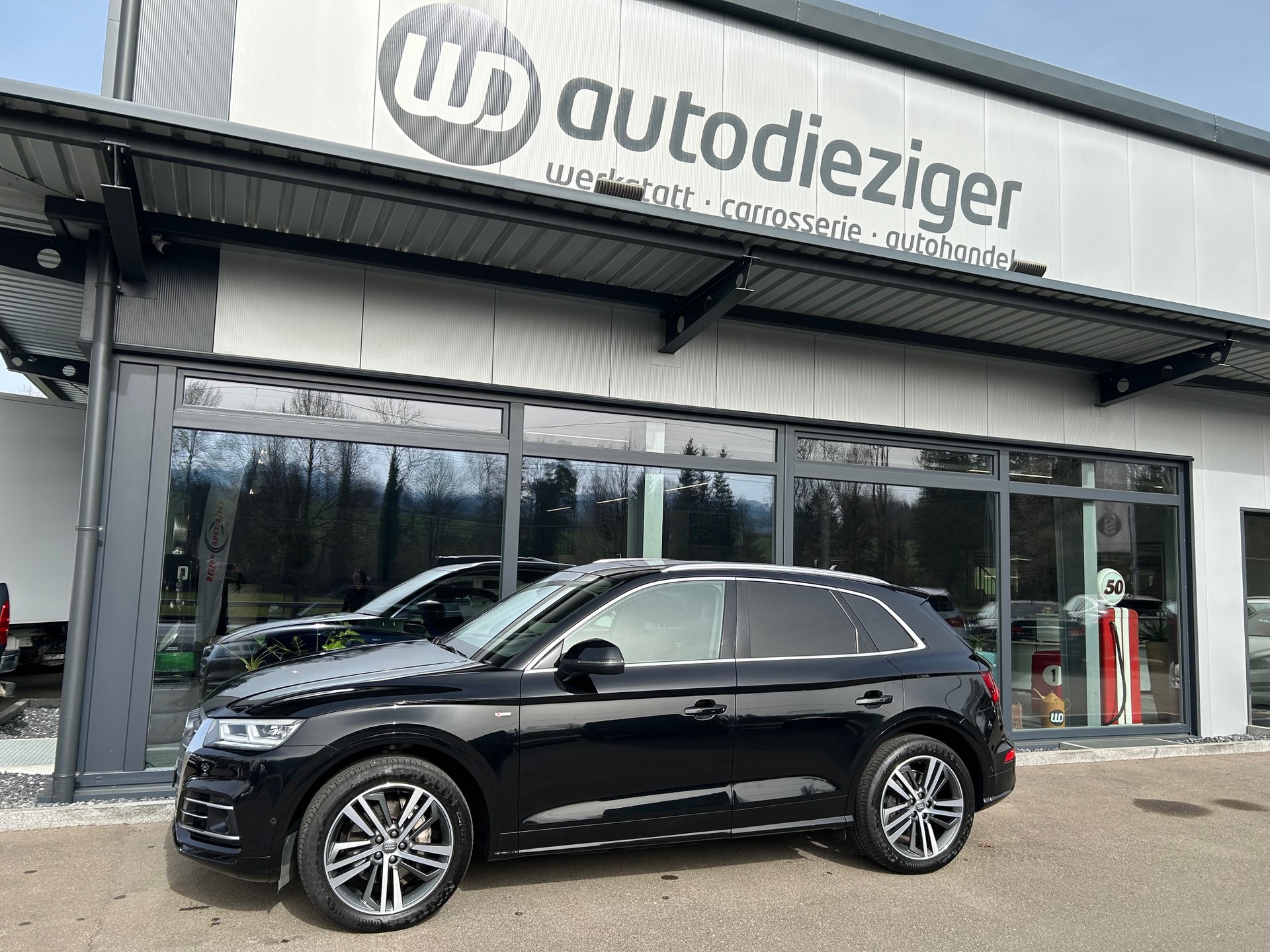 AUDI Q5 3.0 TDI sport quattro tiptronic