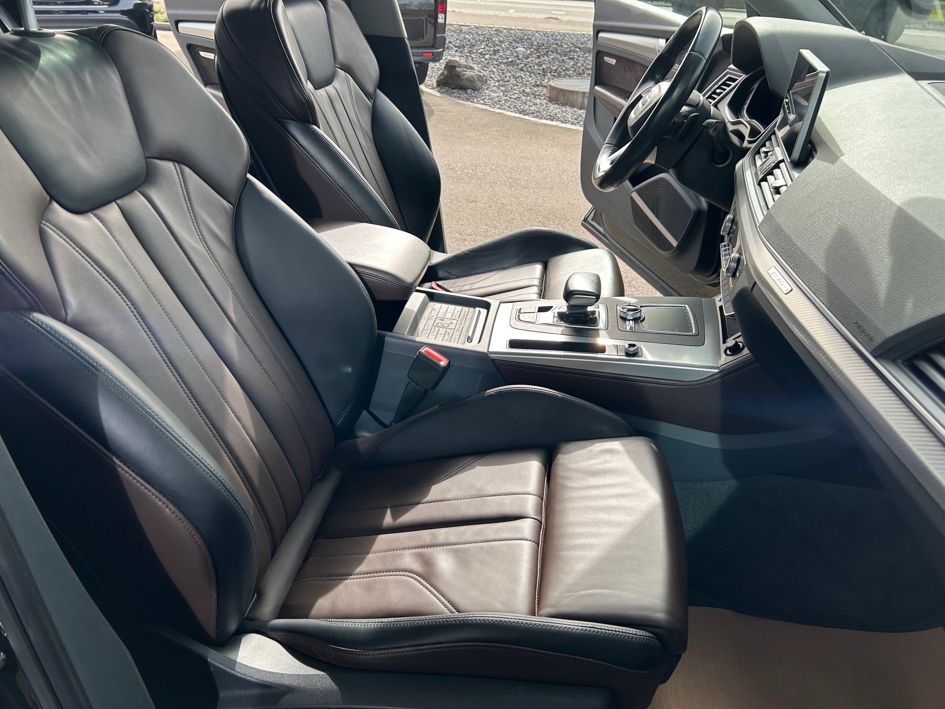 AUDI Q5 3.0 TDI sport quattro tiptronic-image-10