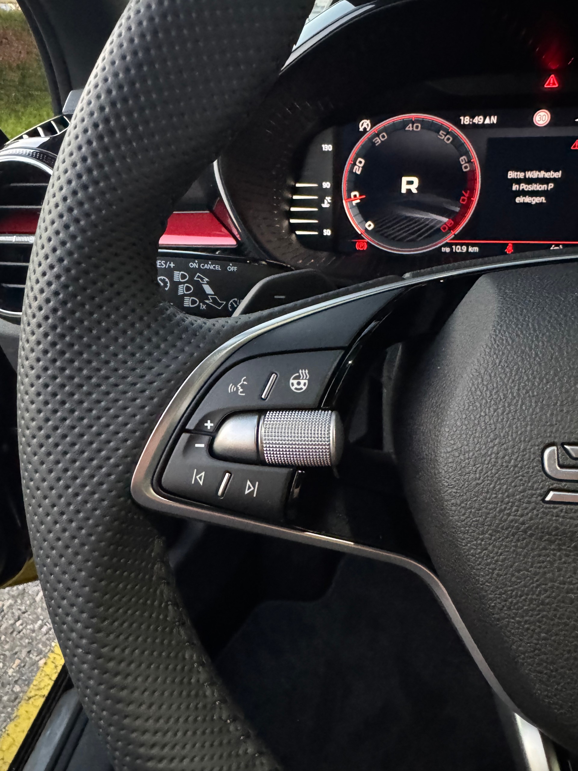 SKODA Fabia 1.0 TSI Monte Carlo DSG 116 PS mit 32 % Rabatt ! 5 Jahre Garantie !-showroom-element-3