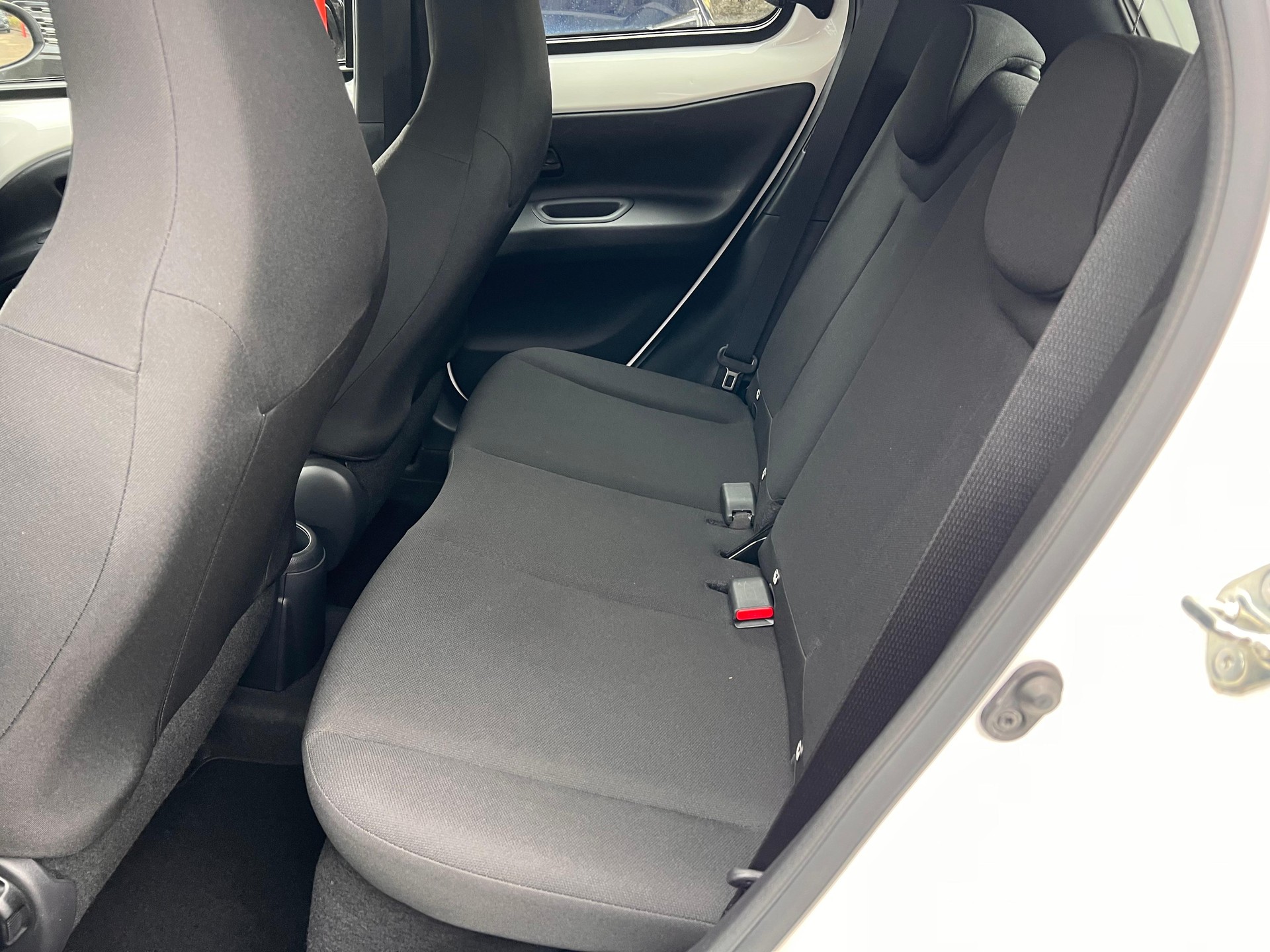 TOYOTA Aygo X 1.0 VVT-i Comfort-image-10