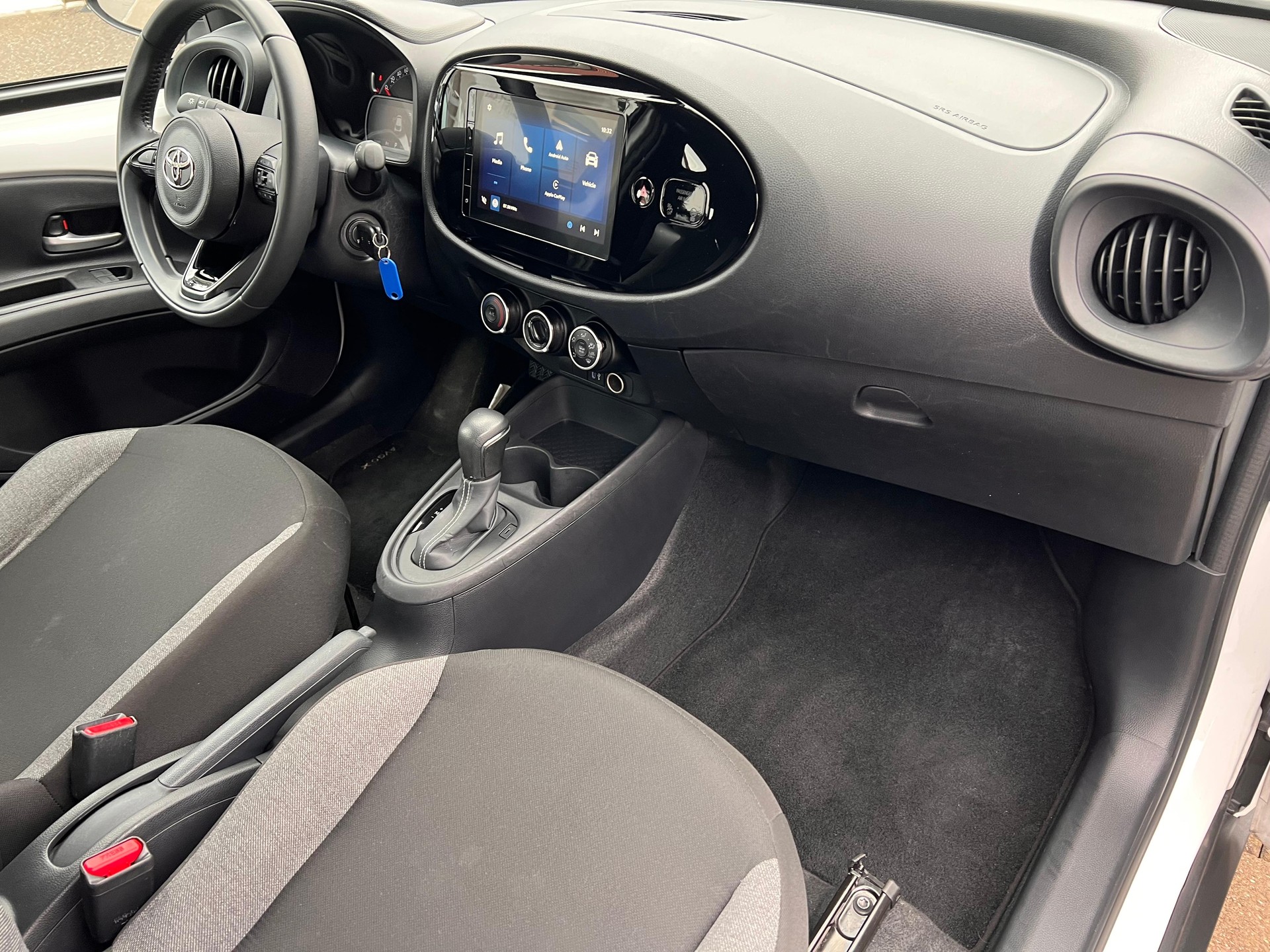 TOYOTA Aygo X 1.0 VVT-i Comfort-image-14