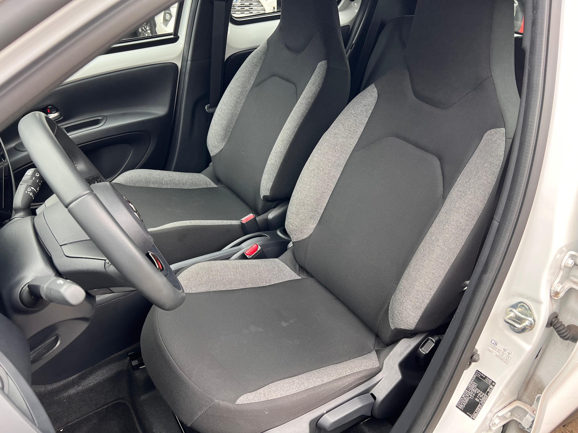 TOYOTA Aygo X 1.0 VVT-i Comfort-image-9