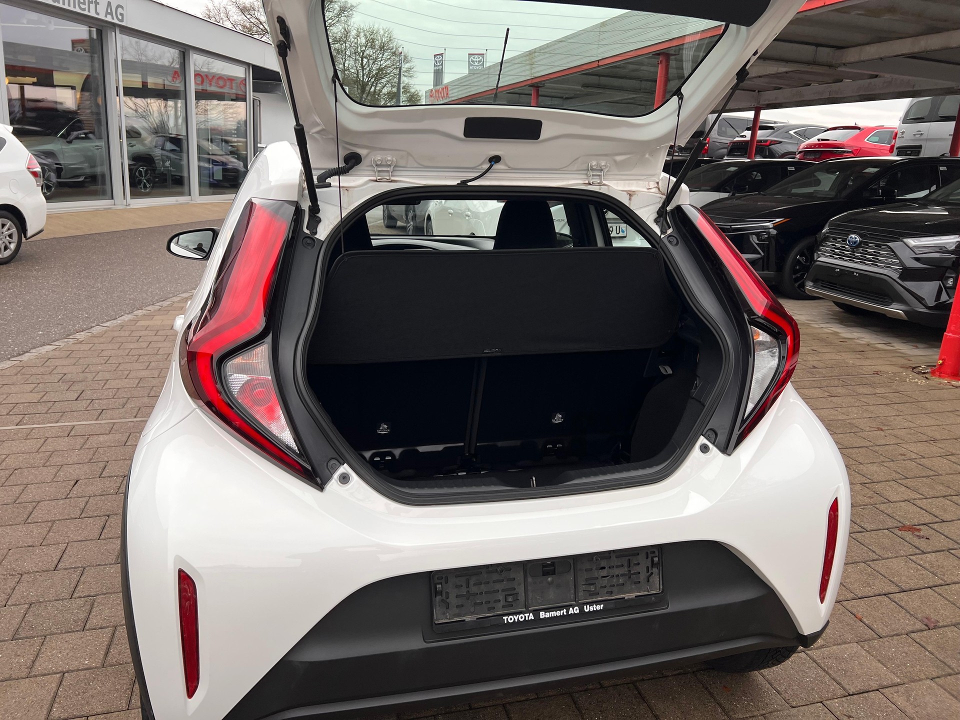 TOYOTA Aygo X 1.0 VVT-i Comfort-image-6