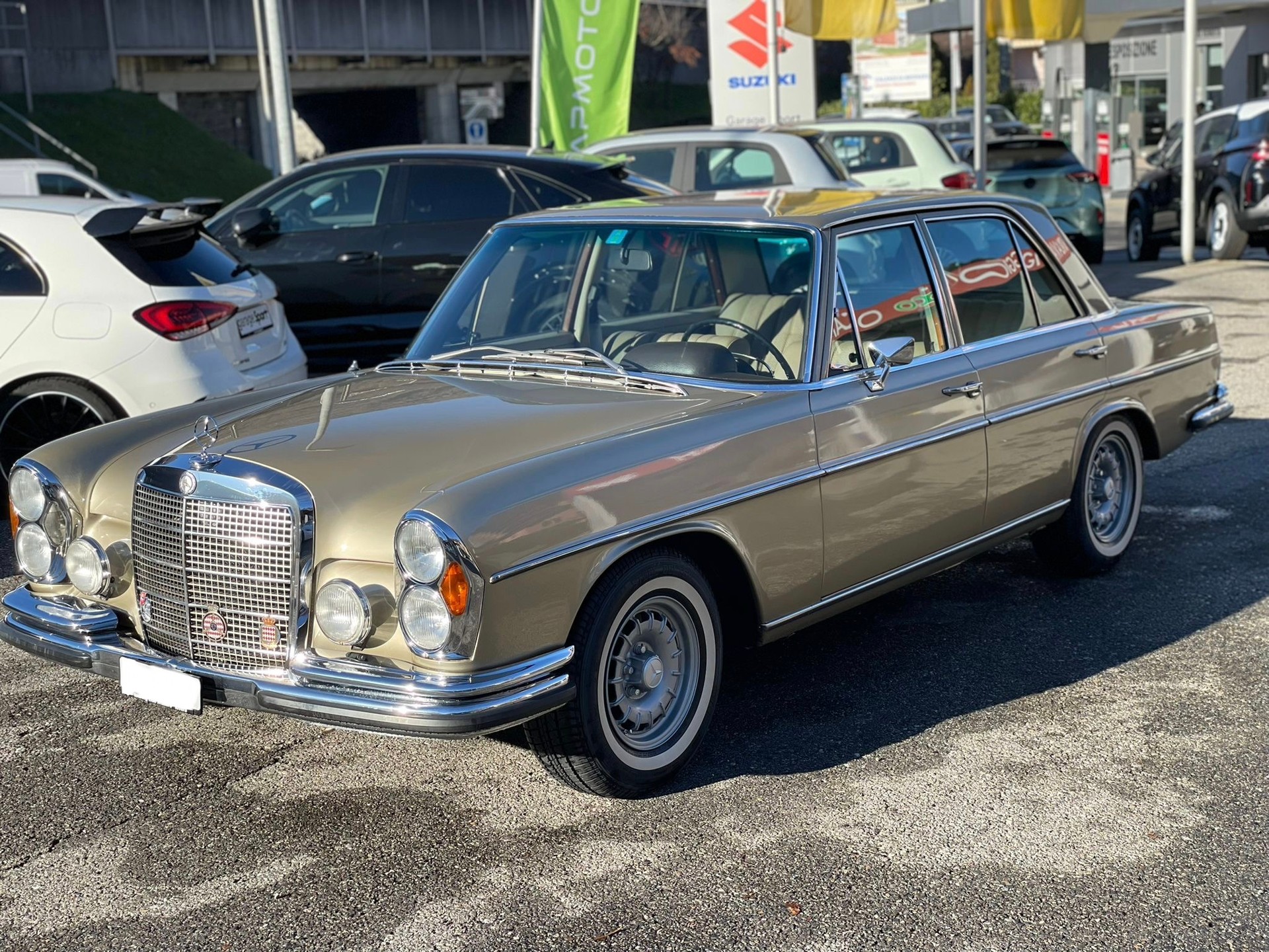 MERCEDES-BENZ 280 SE 3.5-image-4