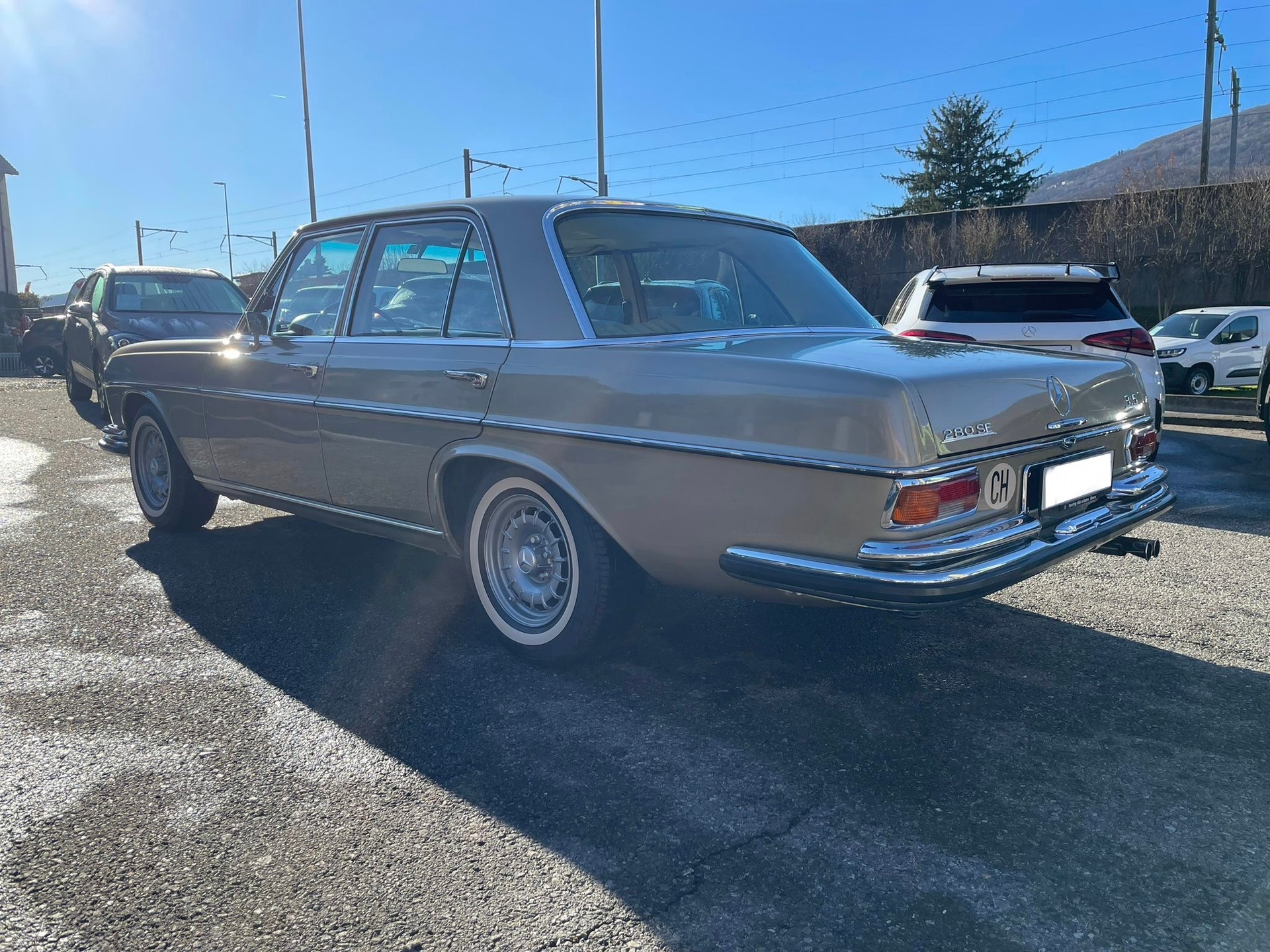 MERCEDES-BENZ 280 SE 3.5-image-3